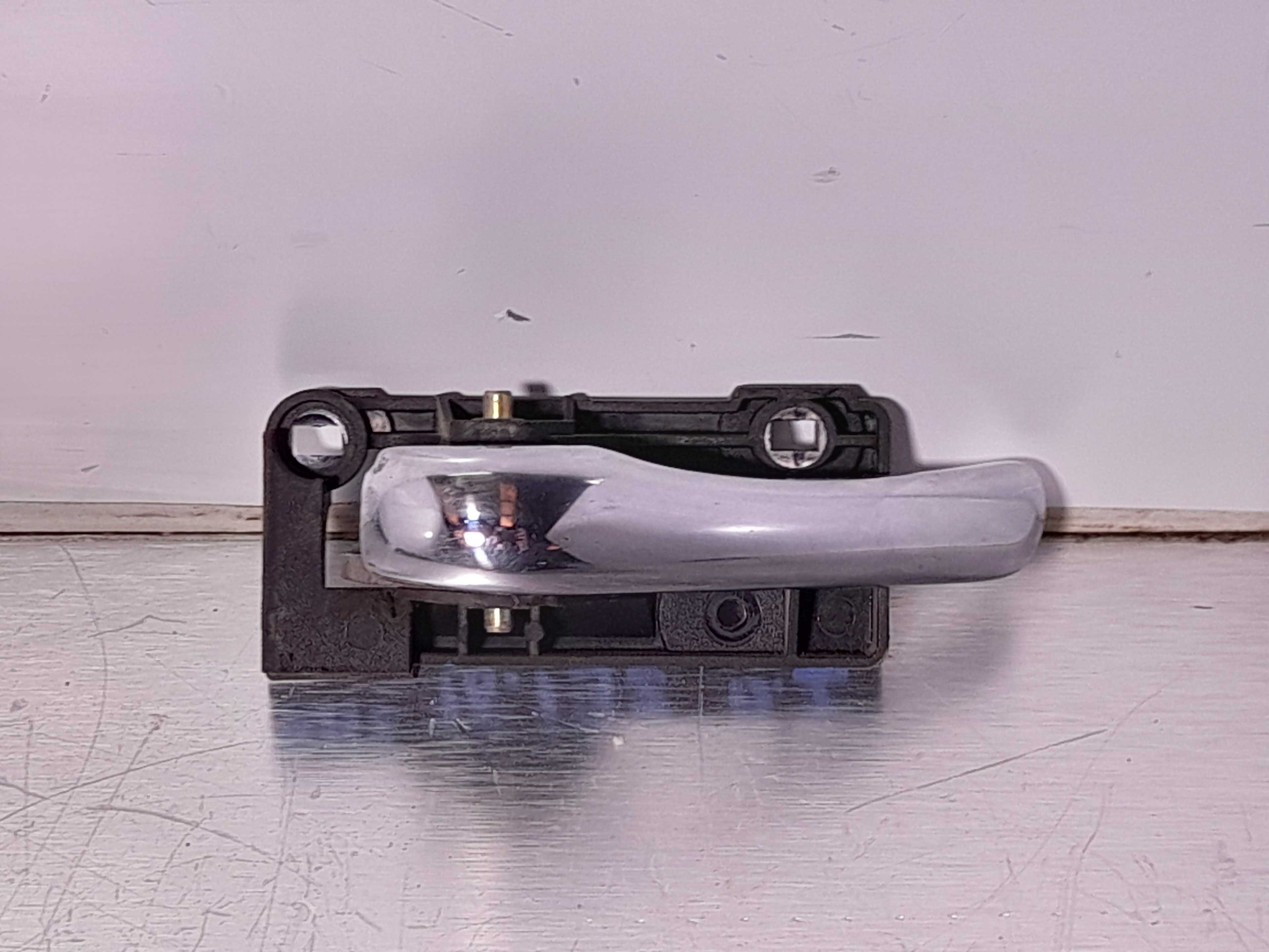 Recambio de maneta interior delantera izquierda para alfa romeo 156 (116) 1.9 jtd cat referencia OEM IAM   
