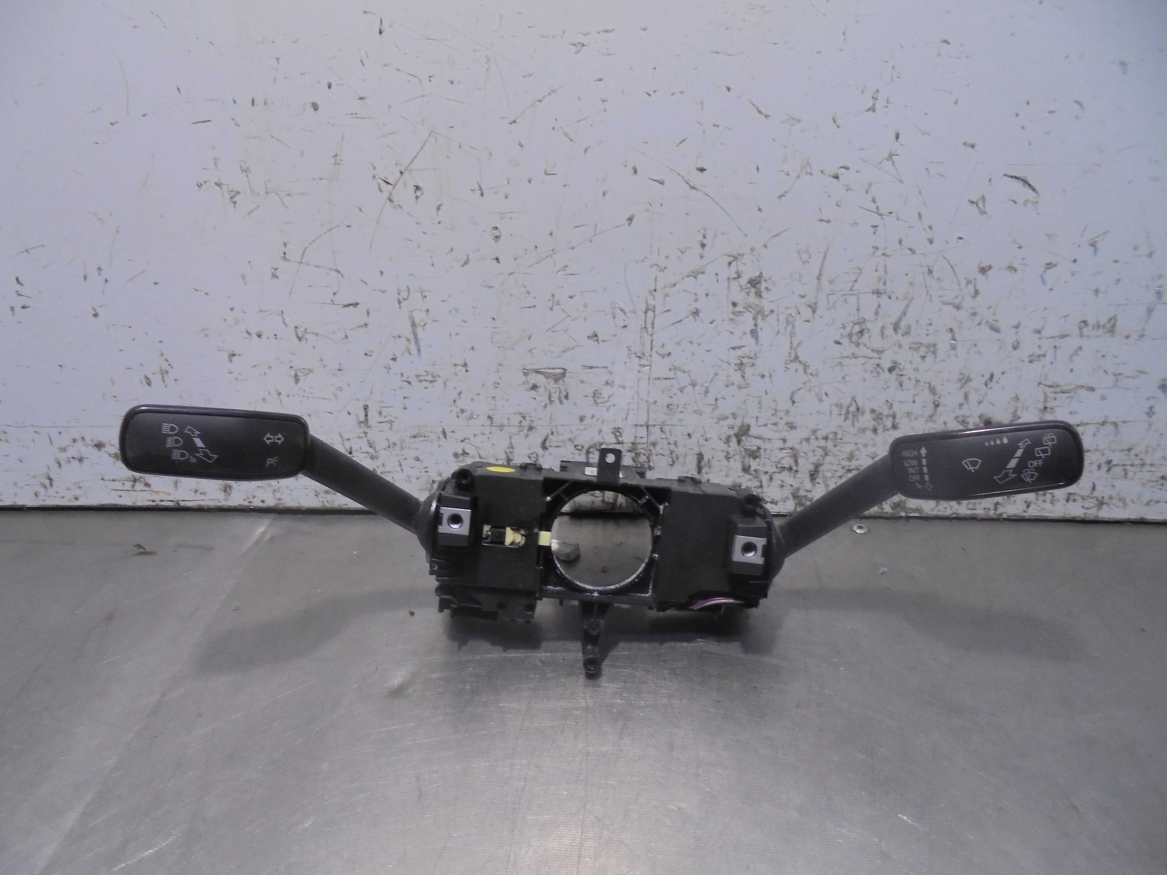 Recambio de mando intermitentes para volkswagen t-cross advance referencia OEM IAM 2Q1953507L 2Q1953507L 