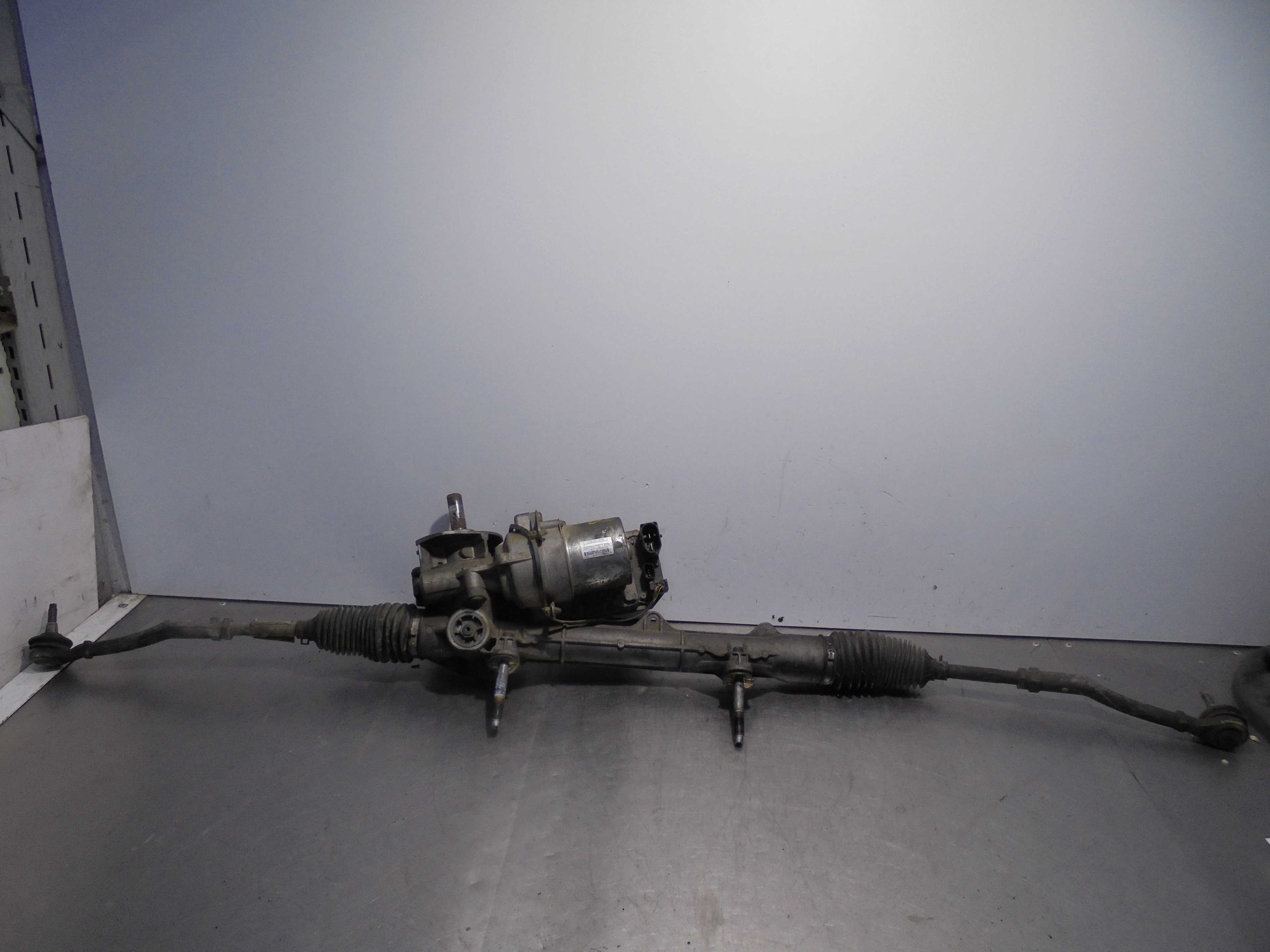 Recambio de cremallera direccion para peugeot 207 xs referencia OEM IAM 6700001471B 6820000090 