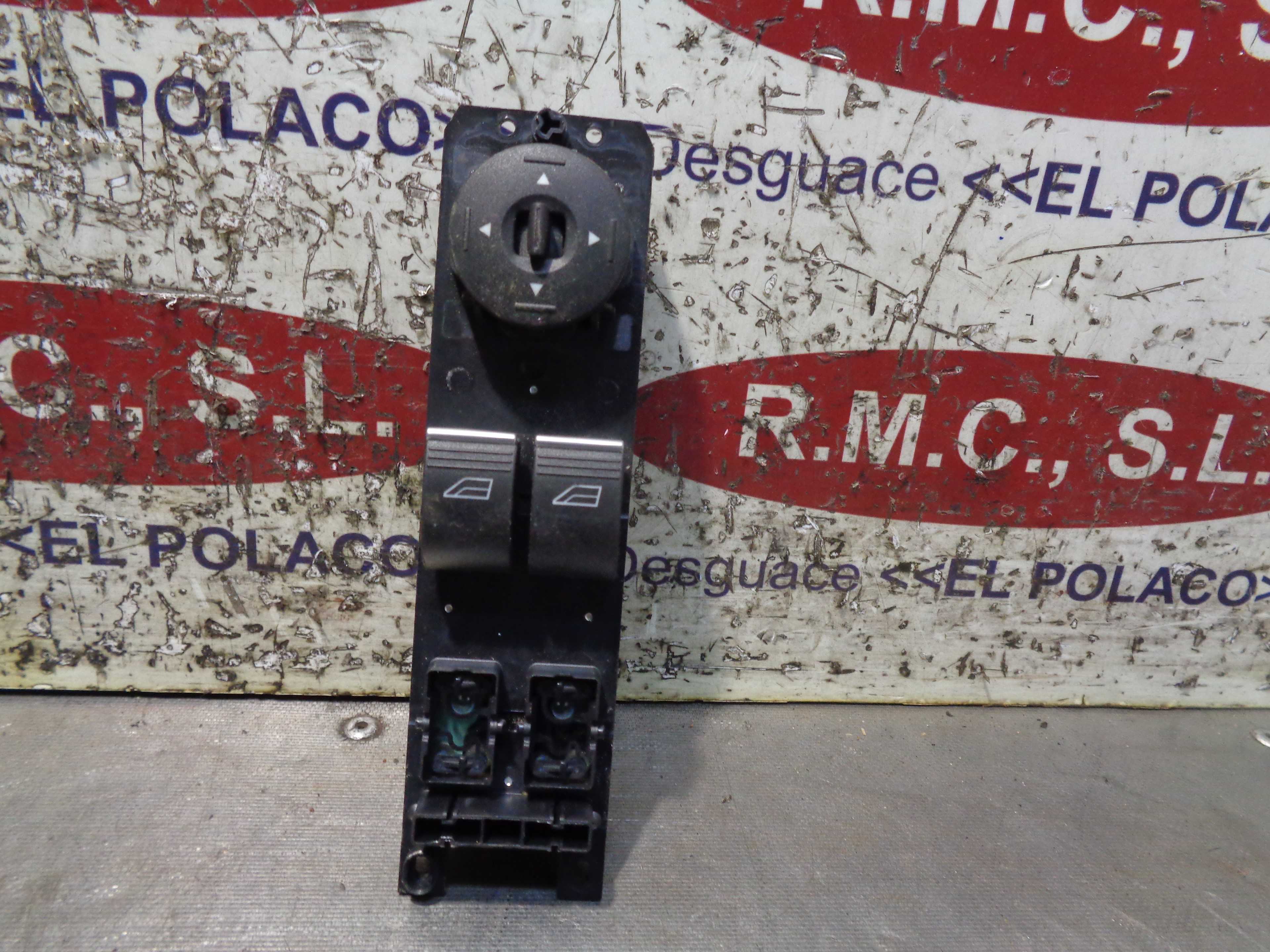 Recambio de mando elevalunas delantero izquierdo para ford fiesta (ccn) ambiente referencia OEM IAM F1ET14A132  