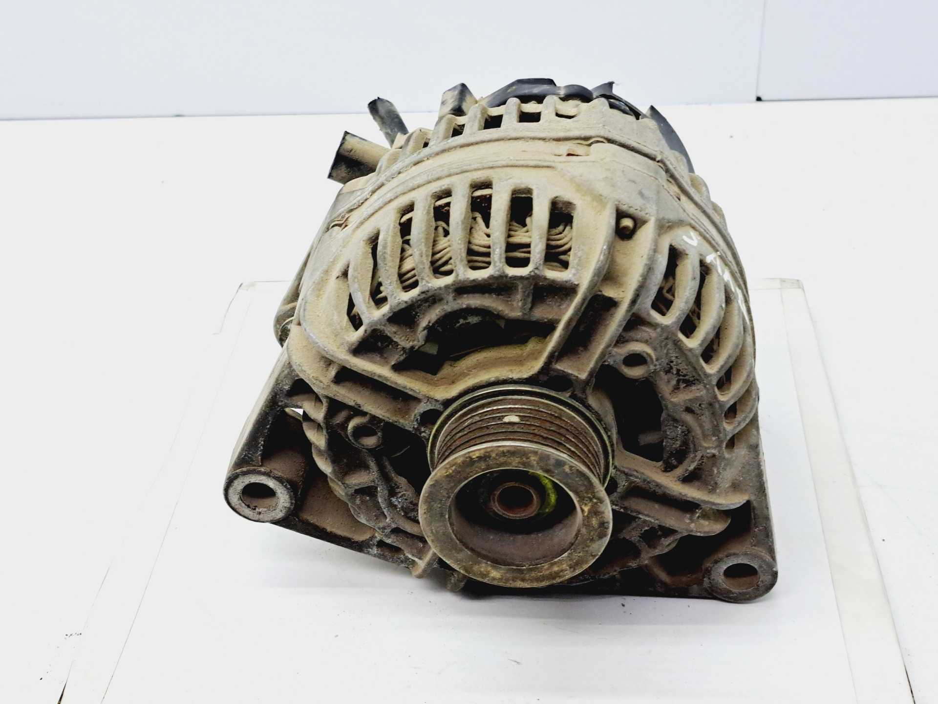 Recambio de alternador para saab 9-3 berlina 2.2 16v tid cat referencia OEM IAM 0124525015 12785605 BOSCH