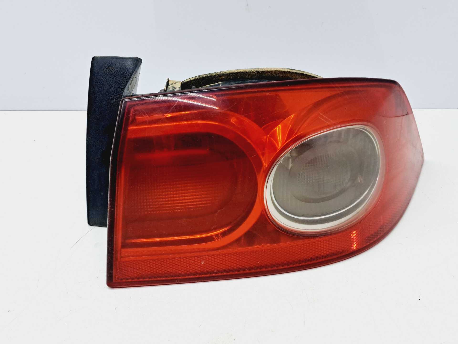 Recambio de piloto trasero derecho para renault laguna ii (bg0) authentique referencia OEM IAM   