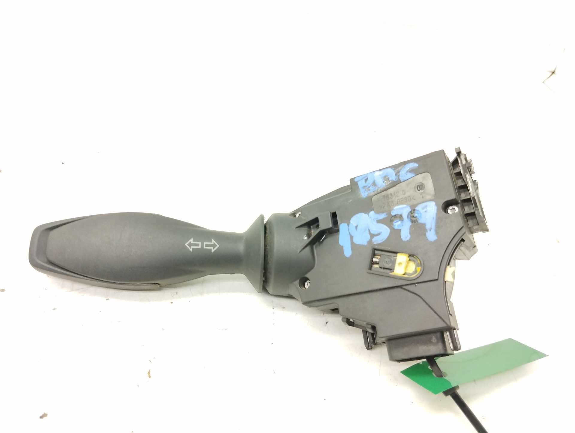 Recambio de mando intermitentes para ford fiesta (ccn) ambiente referencia OEM IAM 8A6T13335AD 0112650301 