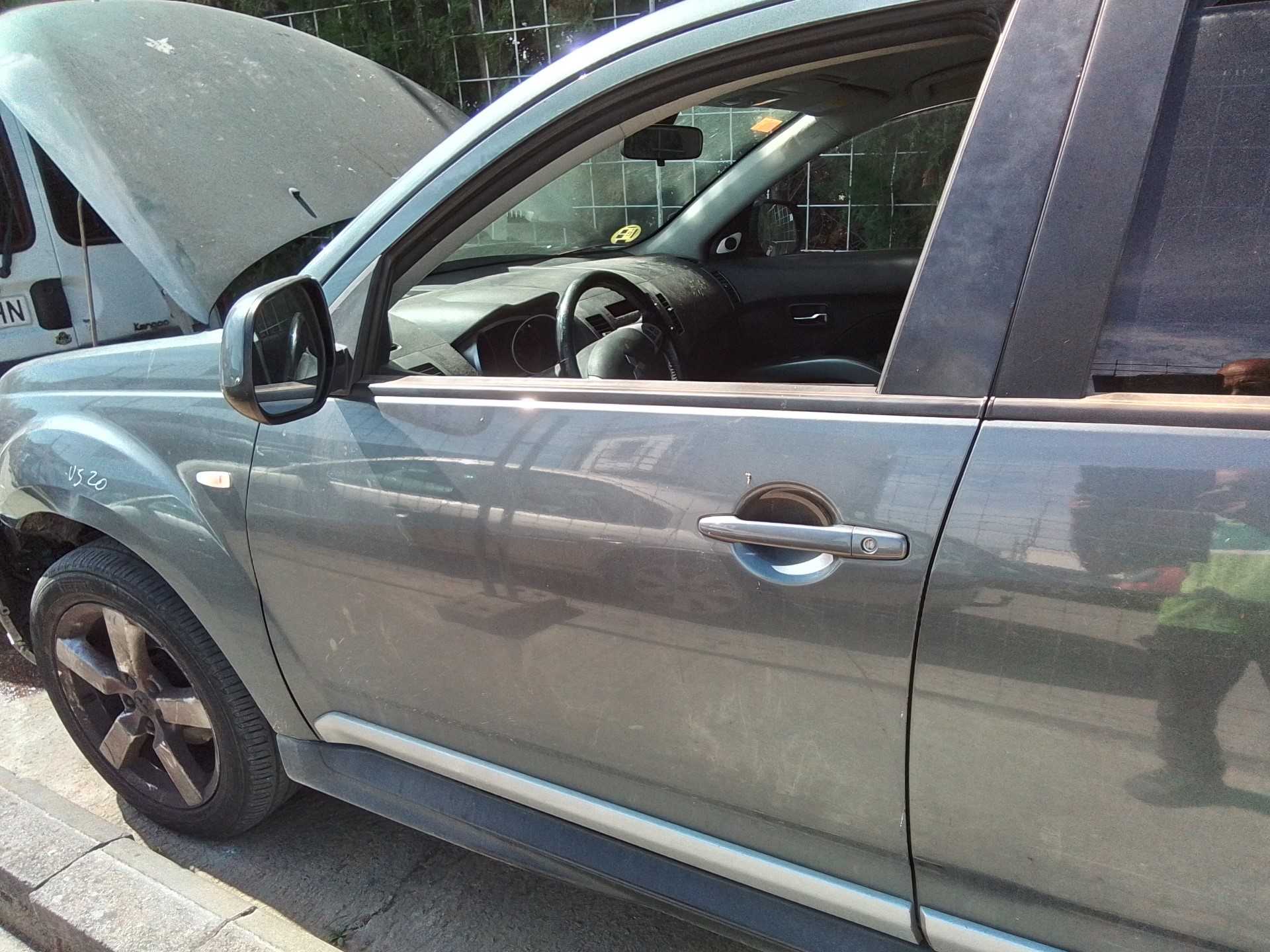 Recambio de puerta delantera izquierda para mitsubishi outlander (cw0) 2.2 di-d cat referencia OEM IAM   