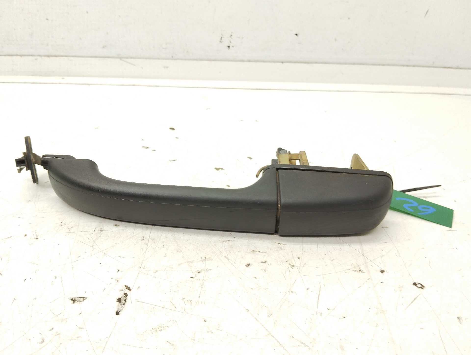 Recambio de maneta exterior delantera derecha para land rover discovery 2.5 turbodiesel referencia OEM IAM  CXB103020 