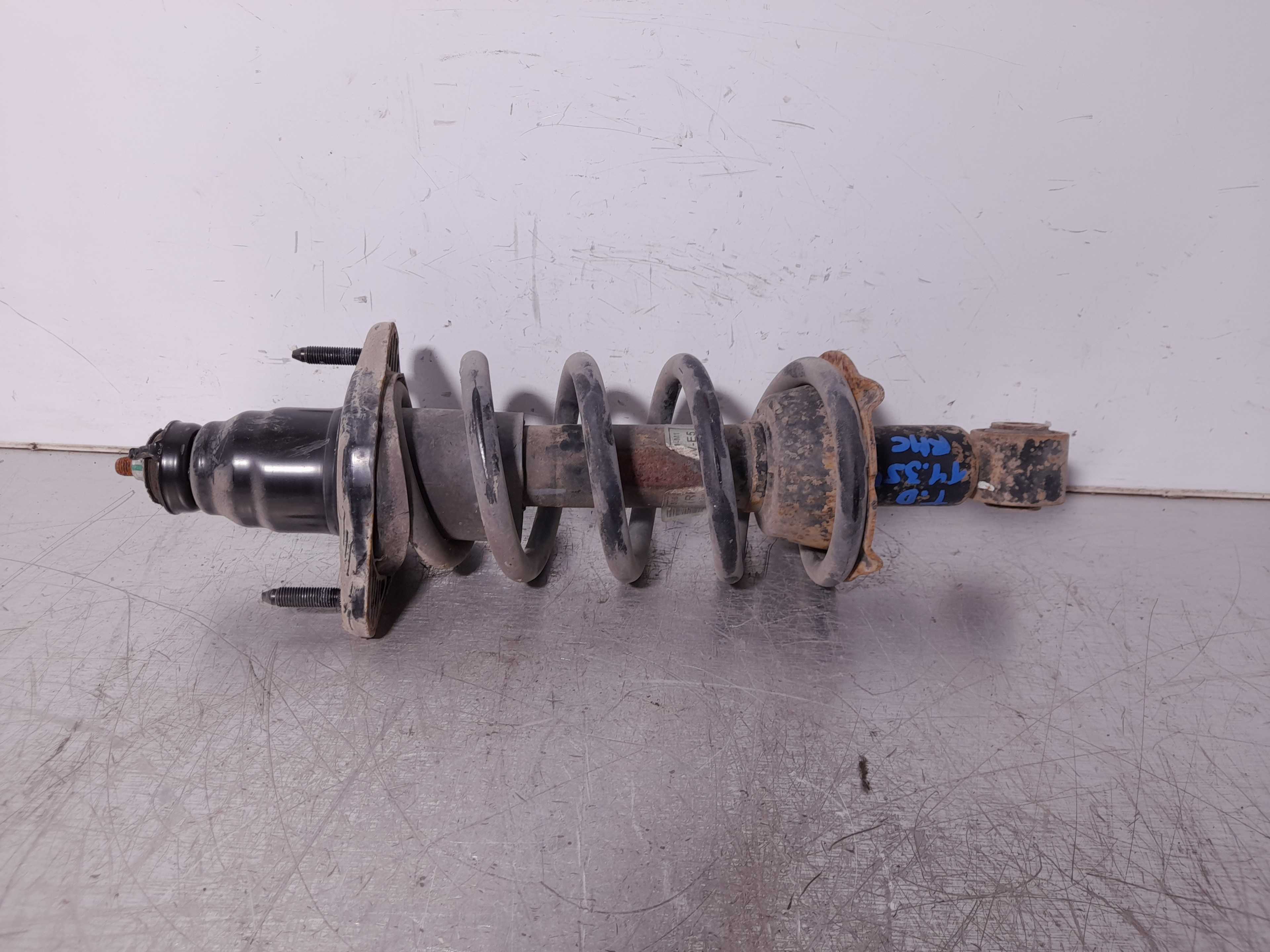 Recambio de amortiguador trasero derecho para honda cr-v (re) elegance referencia OEM IAM   