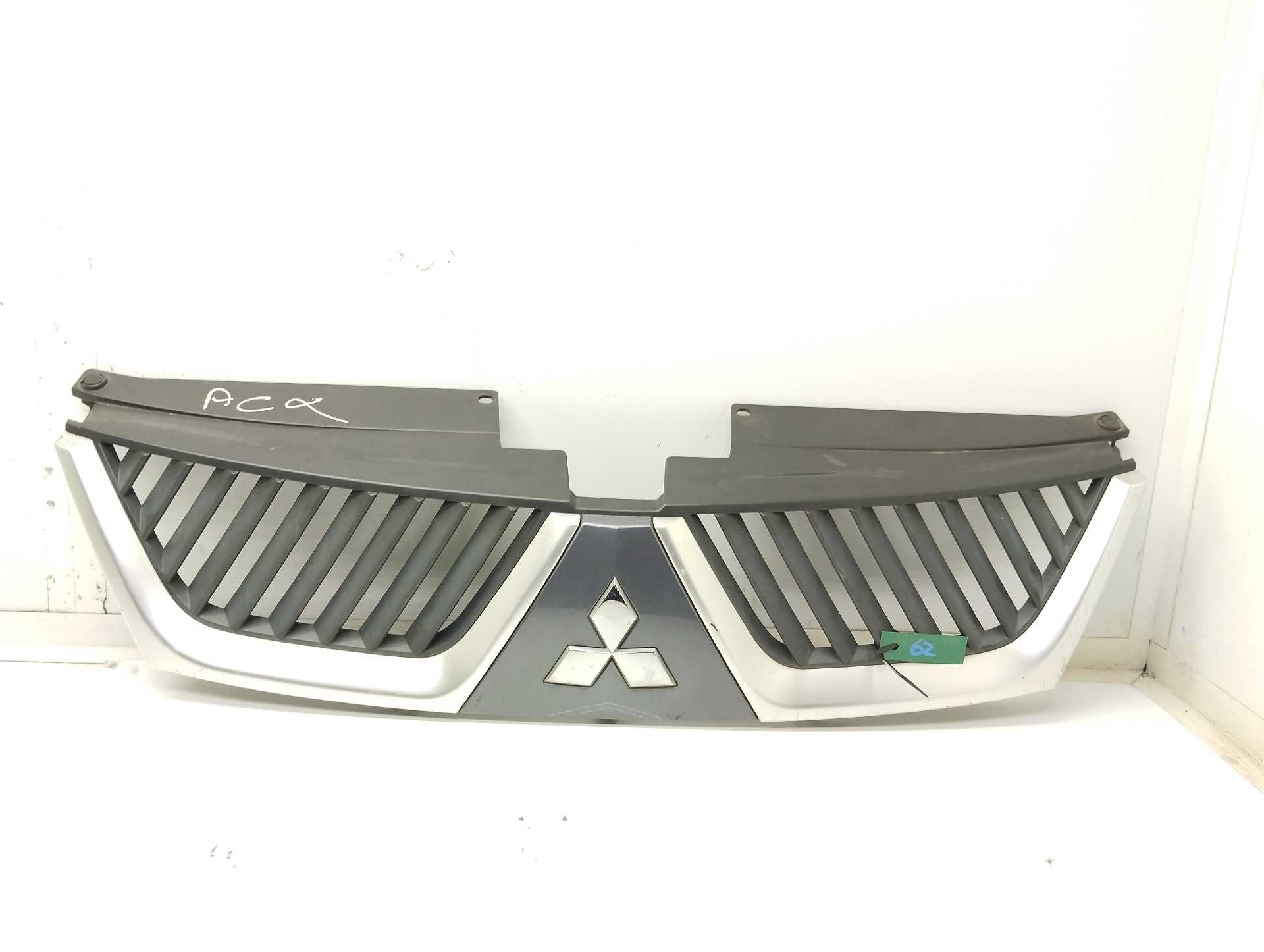 Recambio de rejilla delantera para mitsubishi outlander (cw0) 2.2 di-d cat referencia OEM IAM 7450A037ZZ  