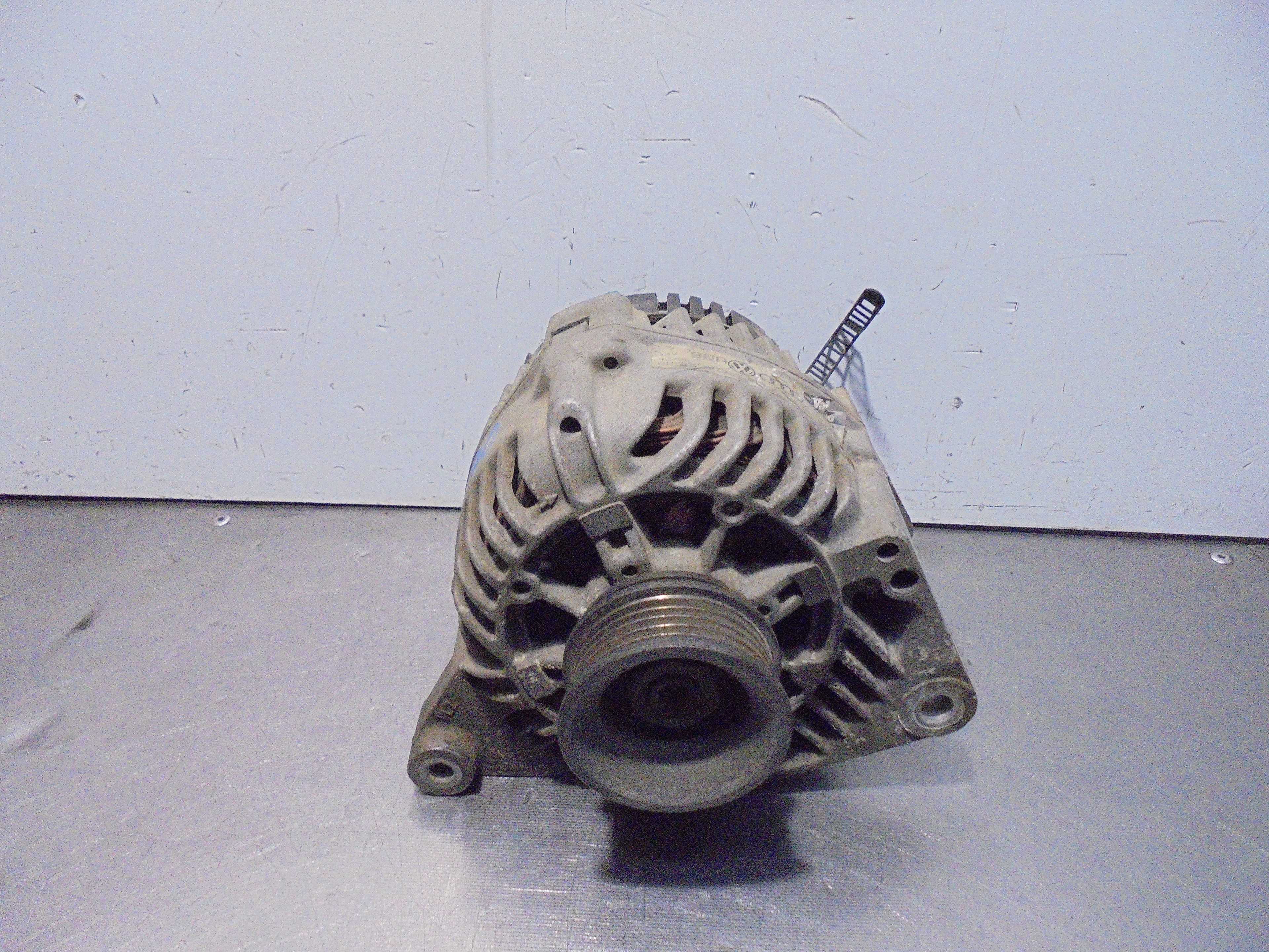Recambio de alternador para volkswagen passat berlina (3b2) comfortline referencia OEM IAM 058903016 VALEO 