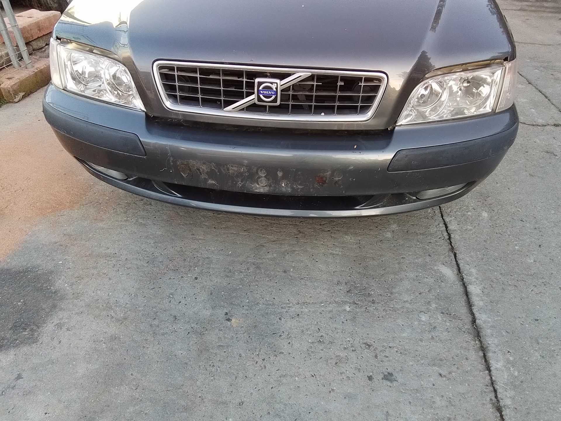 Recambio de paragolpes delantero para volvo s40 berlina 1.6 cat referencia OEM IAM   