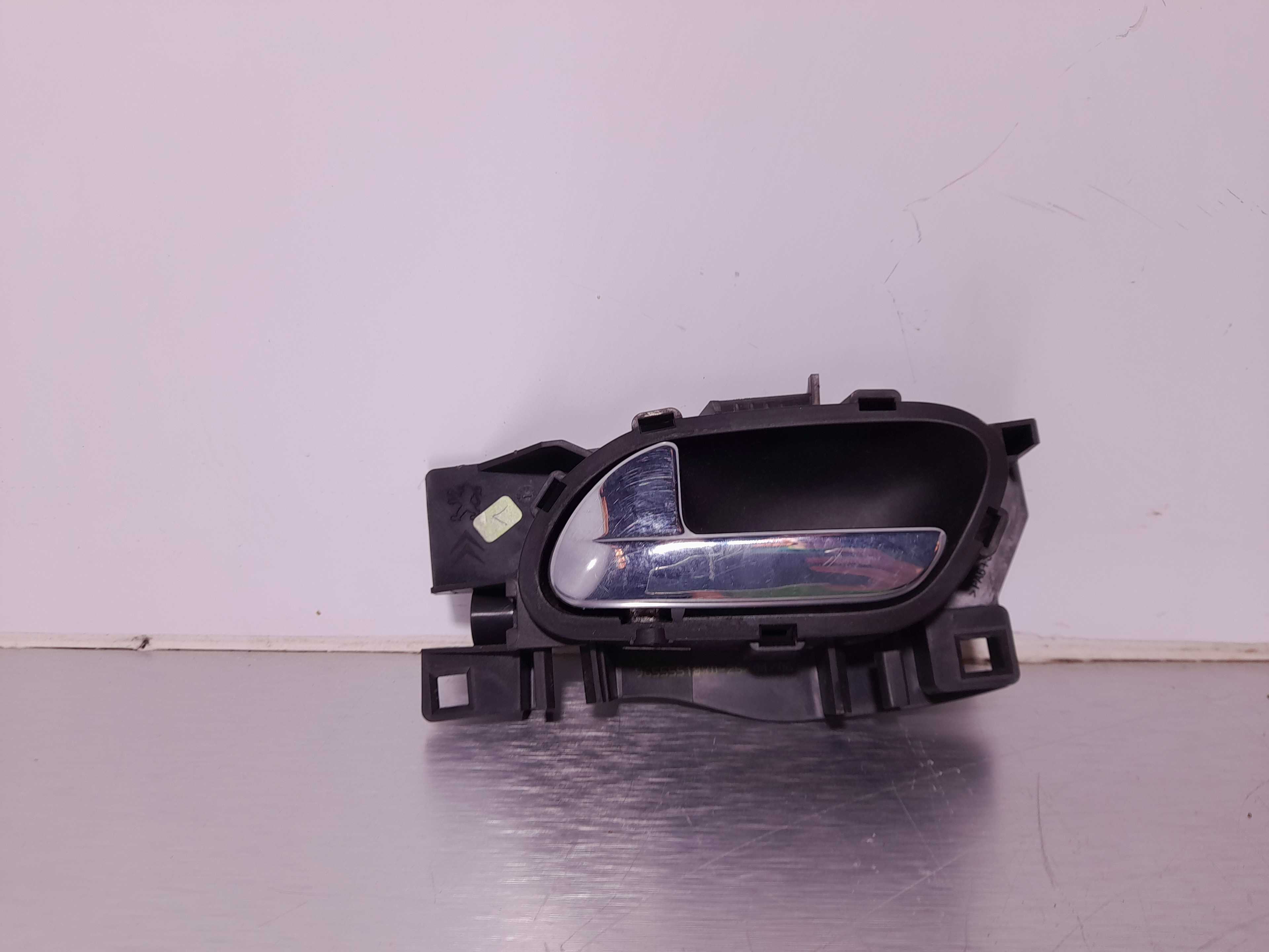 Recambio de maneta interior delantera izquierda para peugeot 207 xs referencia OEM IAM 96555518VD  