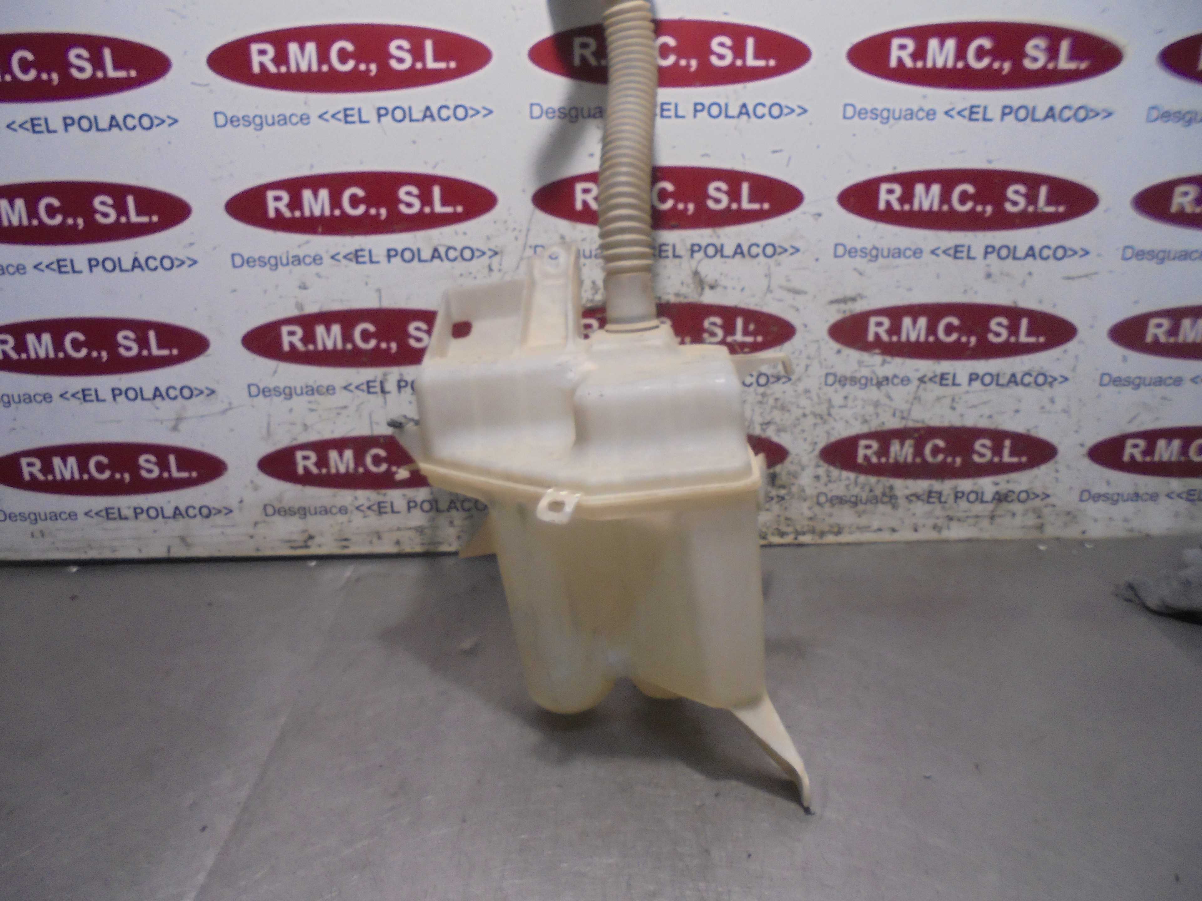 Recambio de deposito limpia para toyota rav 4 (a3) executive referencia OEM IAM 060851217  