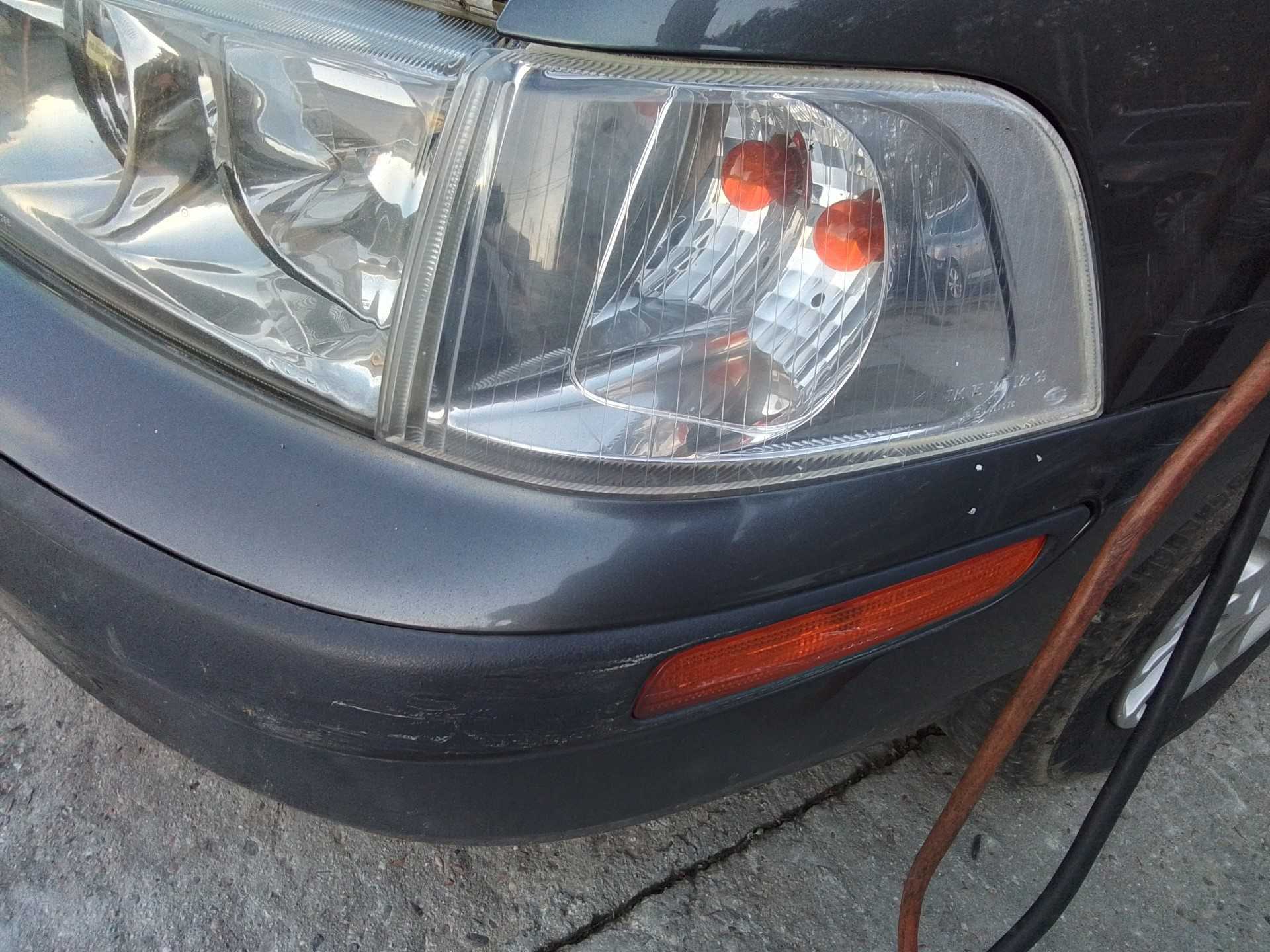 Recambio de piloto delantero izquierdo para volvo s40 berlina 1.6 cat referencia OEM IAM   