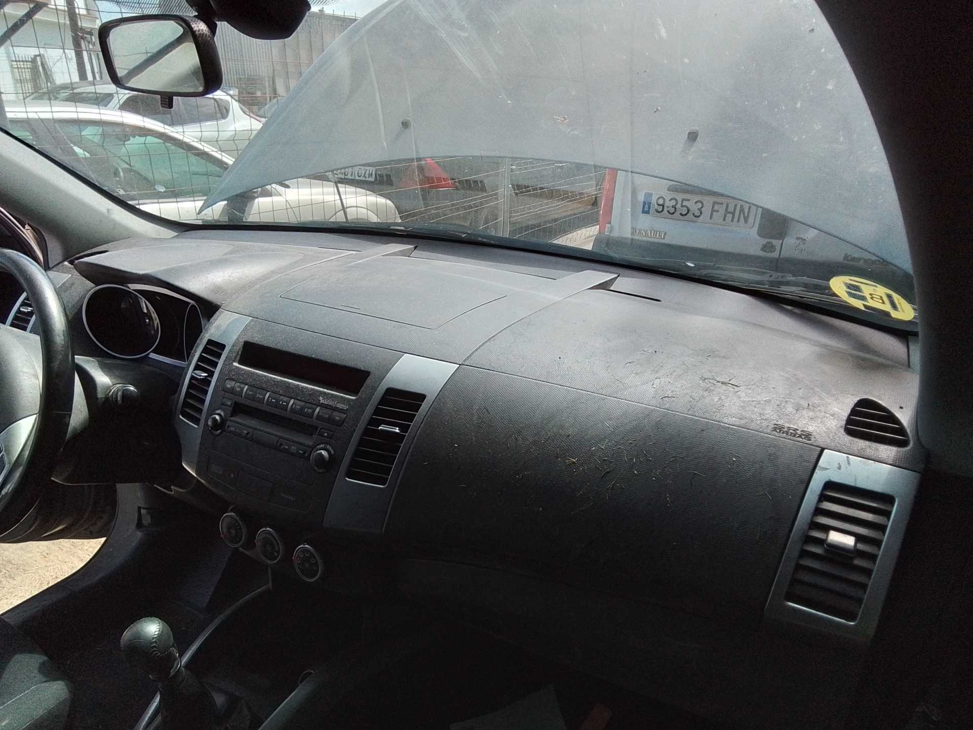 Recambio de salpicadero para mitsubishi outlander (cw0) 2.2 di-d cat referencia OEM IAM   