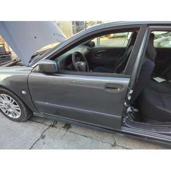 Recambio de puerta delantera izquierda para volvo s40 berlina 1.6 cat referencia OEM IAM   