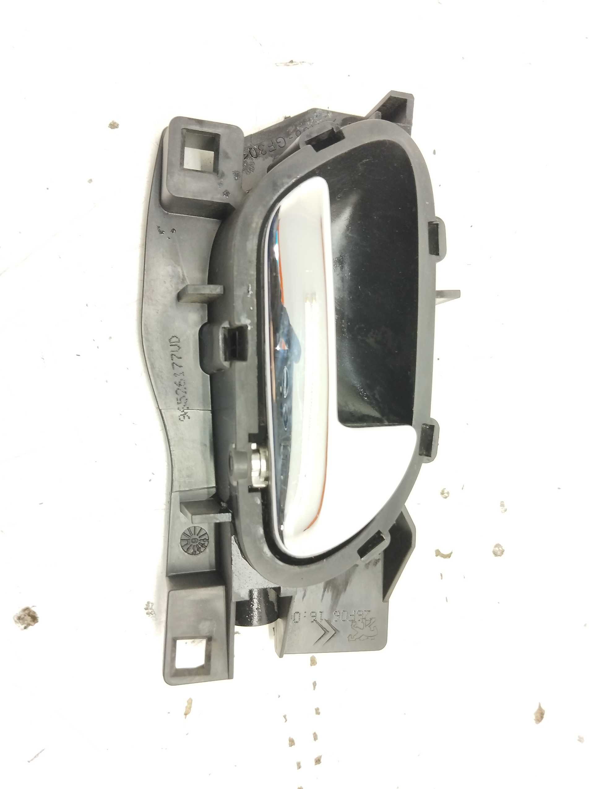 Recambio de maneta interior delantera derecha para peugeot 407 st confort referencia OEM IAM 96526377VD  