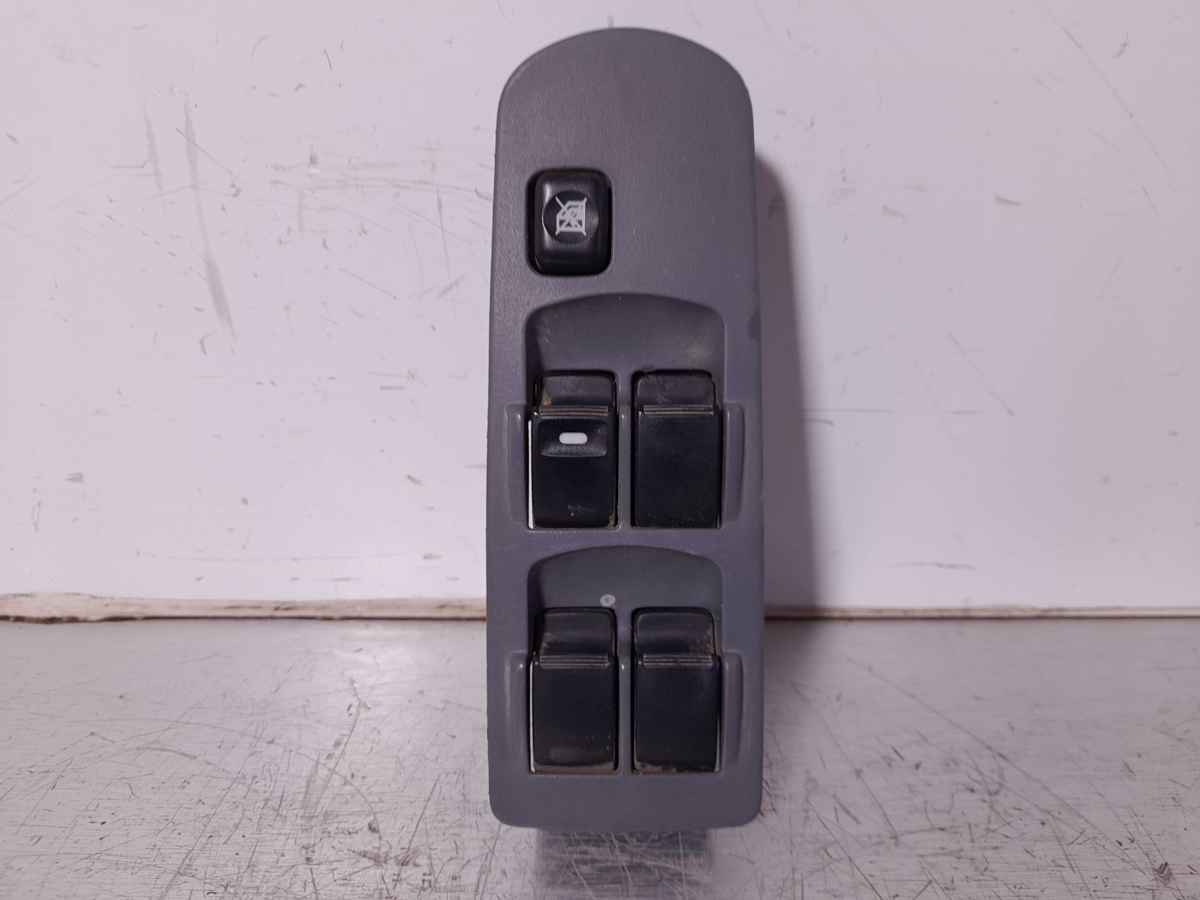 Recambio de mando elevalunas delantero izquierdo para mitsubishi colt berlina 5 (z30a) 1.5 instyle (d) referencia OEM IAM   