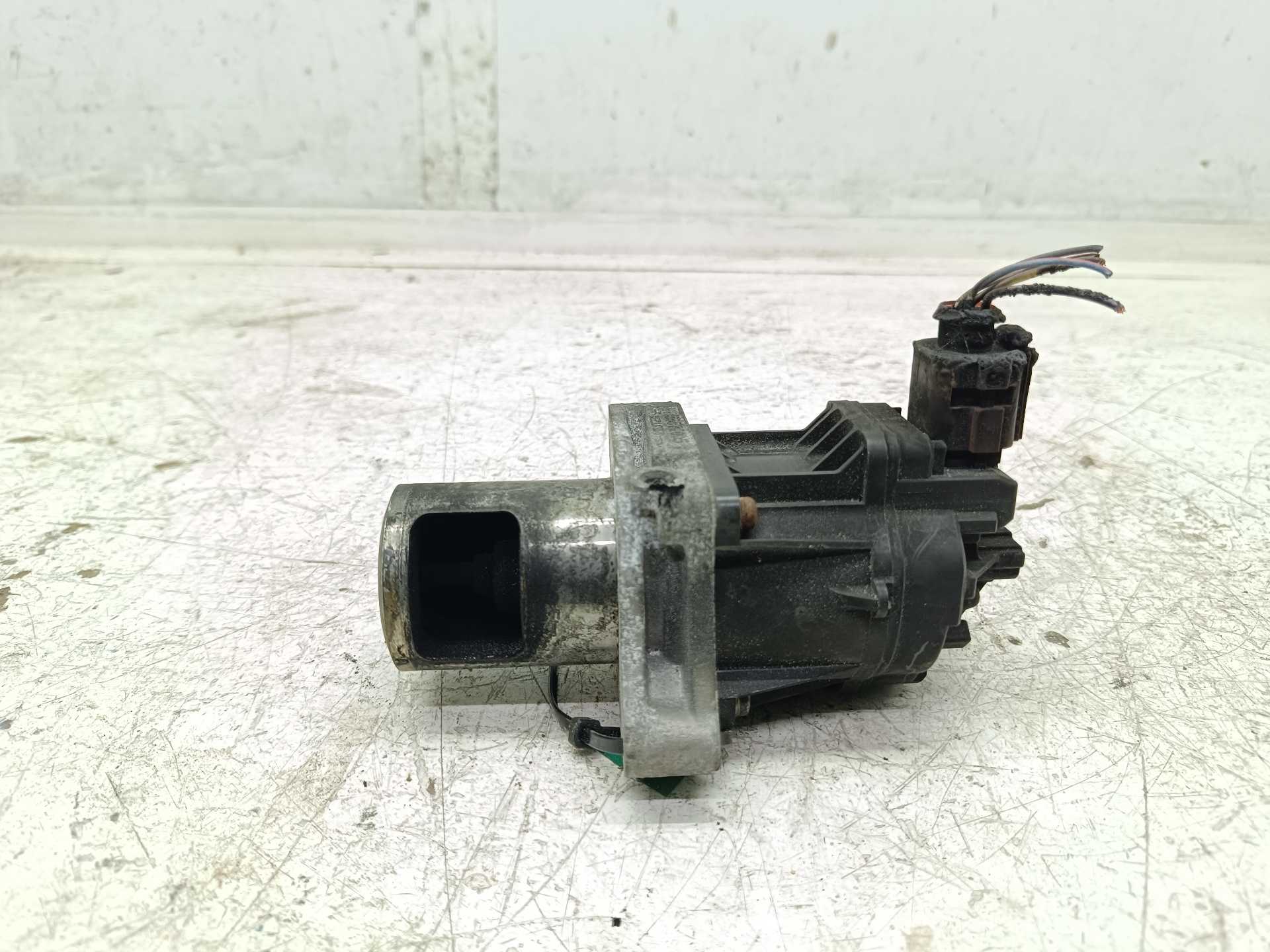 Recambio de valvula egr para opel astra j lim. excellence referencia OEM IAM 55570005  