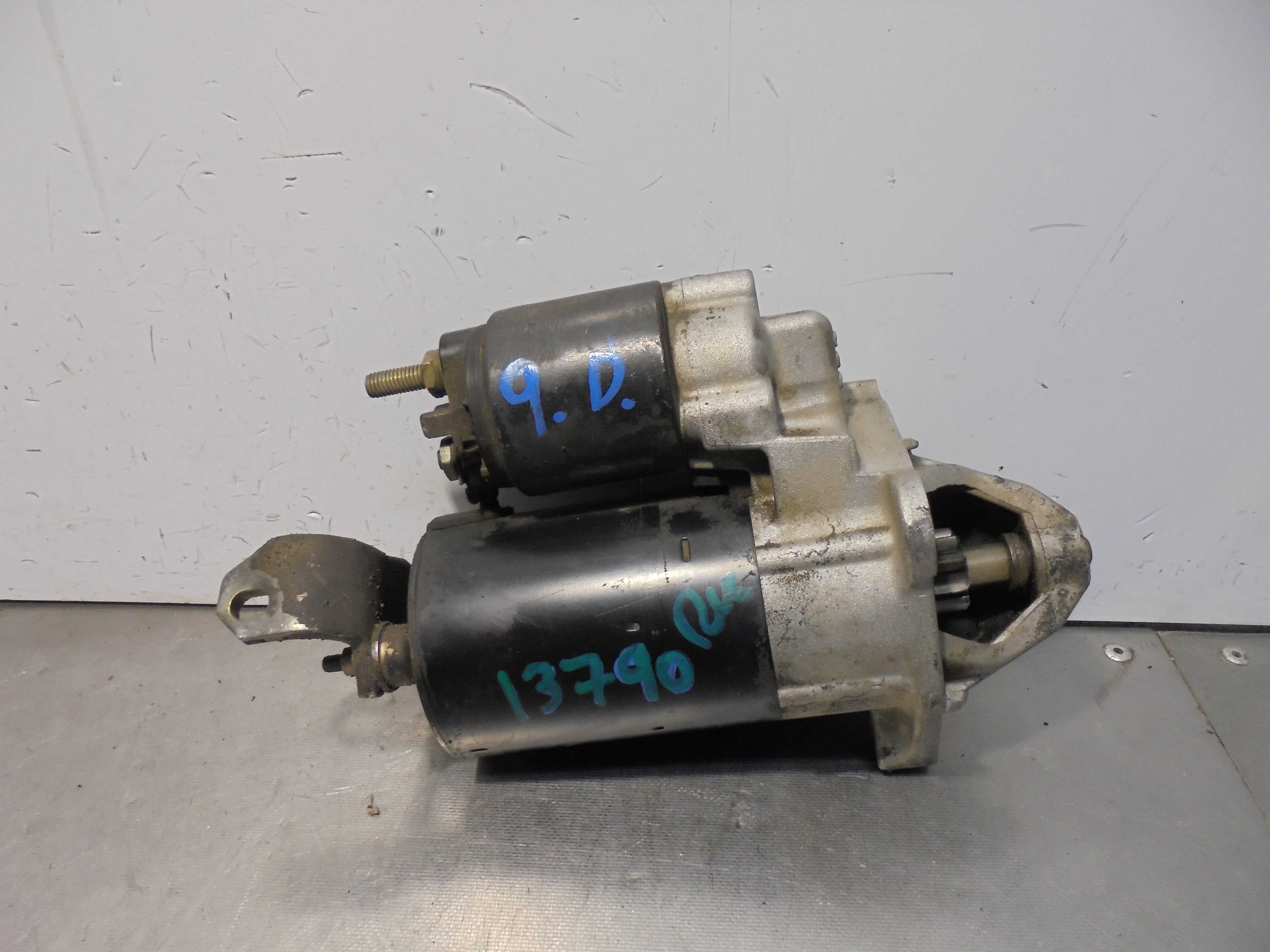 Recambio de motores de arranque para volkswagen passat berlina (3b2) comfortline referencia OEM IAM 058911023  