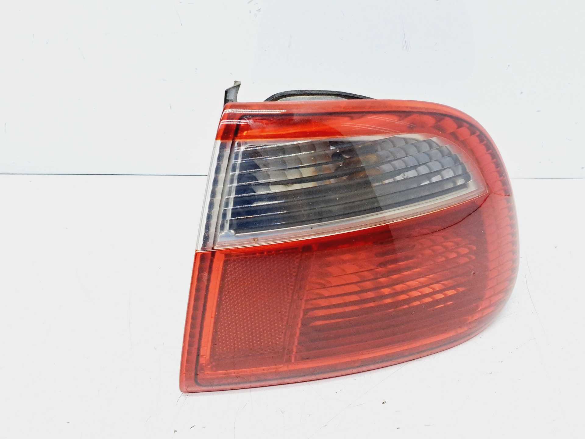 Recambio de piloto trasero derecho para seat toledo (1m2) select referencia OEM IAM 1M5945096B HELLA 