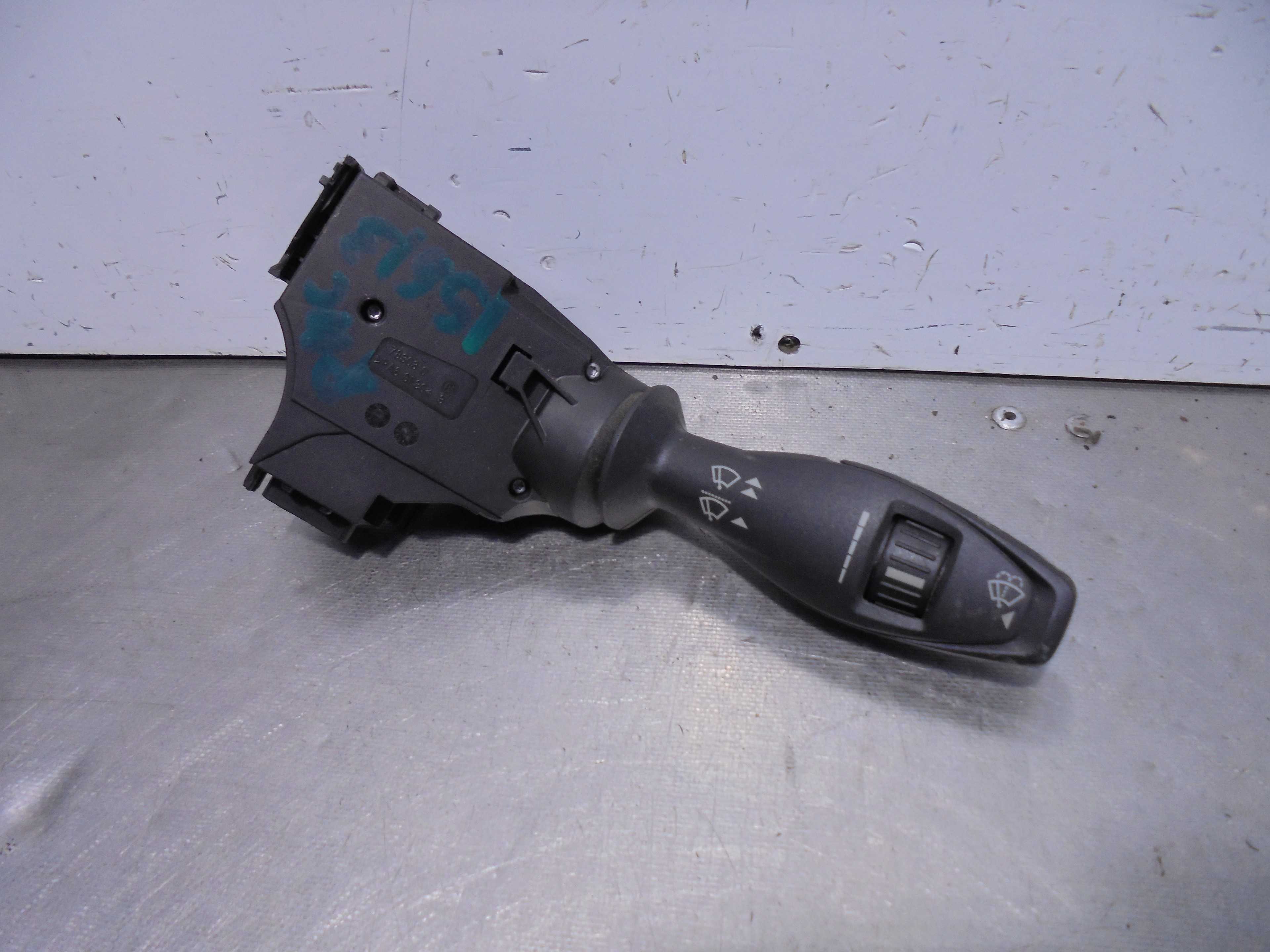 Recambio de mando limpia para ford fiesta (cb1) 1.6 tdci cat referencia OEM IAM 8A6T17A553AC  