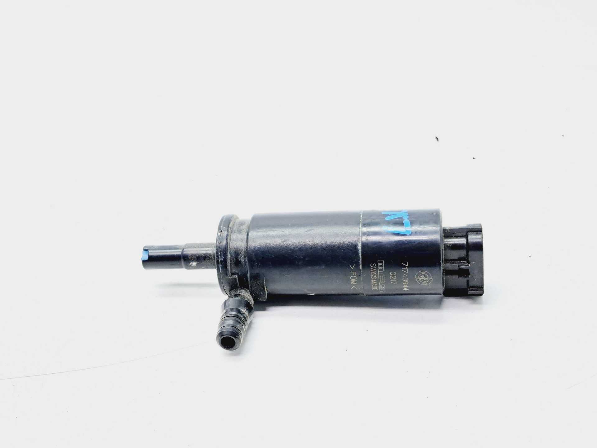 Recambio de bomba lavafaros para alfa romeo stelvio (630) executive 4wd referencia OEM IAM 71740944  