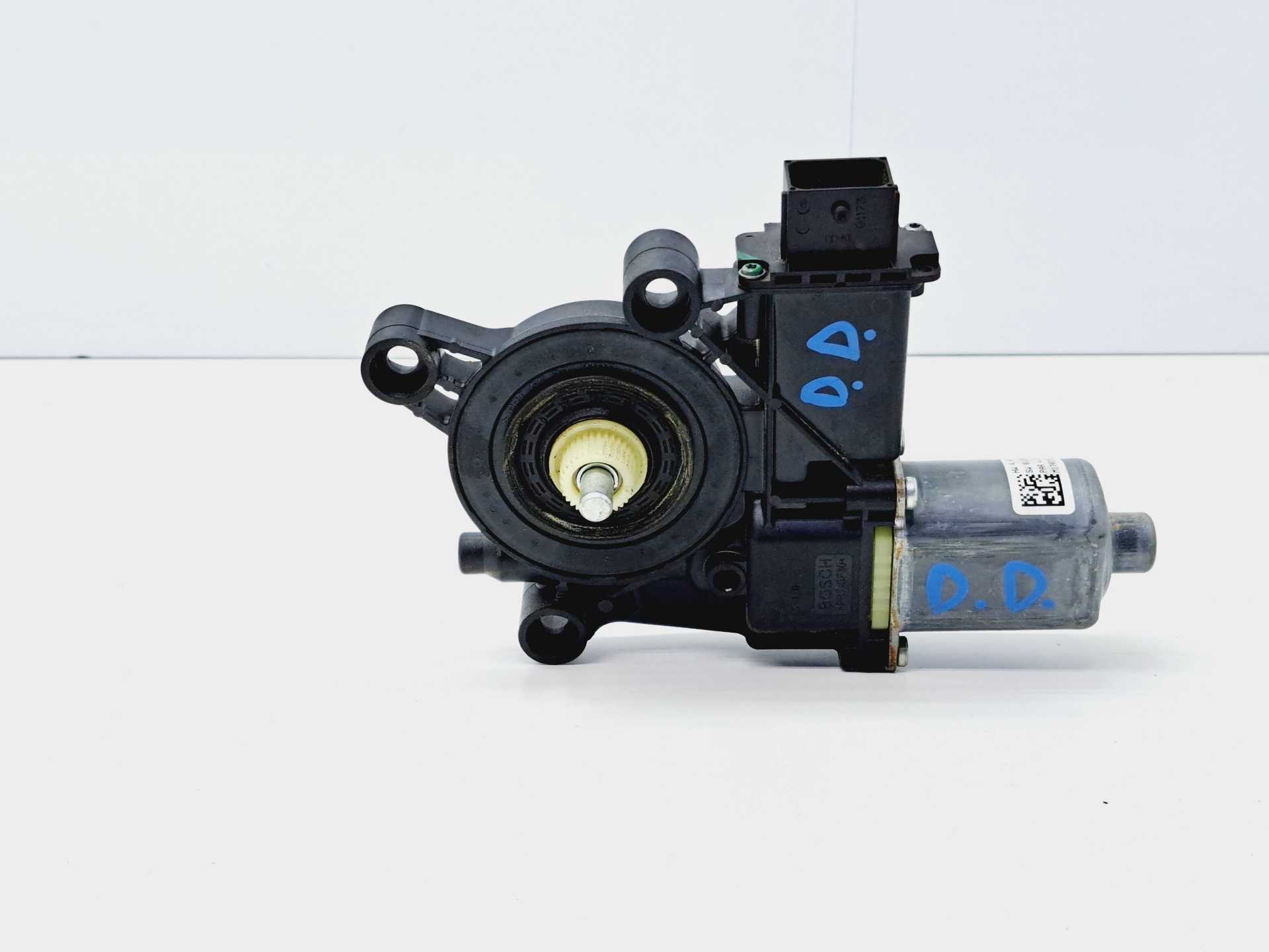 Recambio de motor elevalunas delantero derecho para alfa romeo stelvio (630) executive 4wd referencia OEM IAM M16222 0130822069 