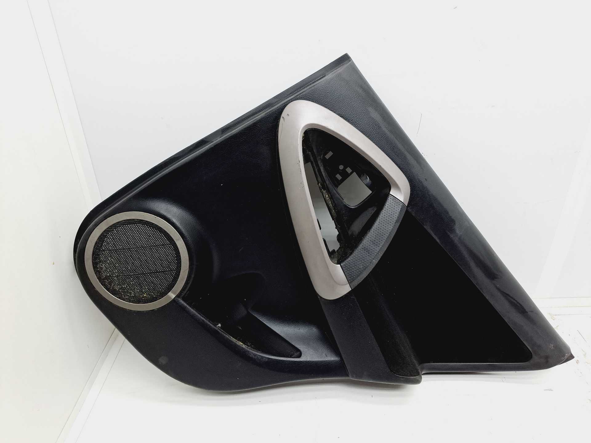 Recambio de guarnecido puerta trasera derecha para toyota rav 4 (a3) executive referencia OEM IAM   