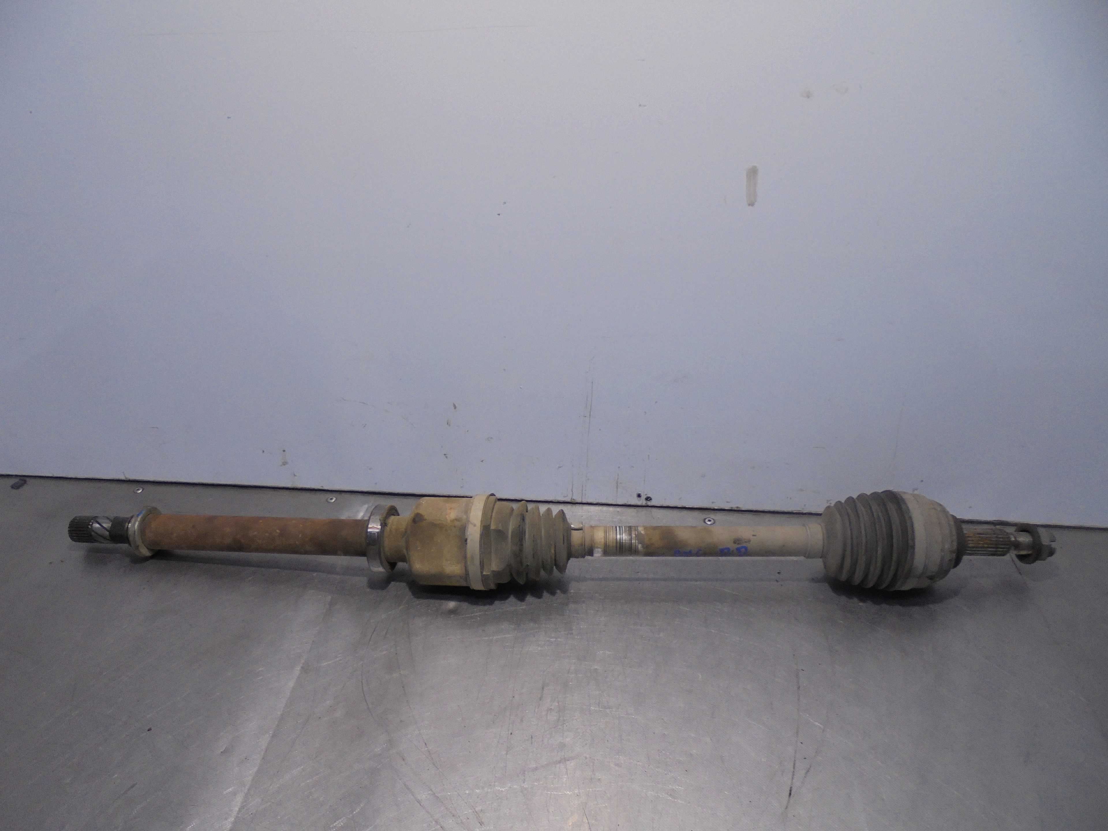 Recambio de transmision delantera derecha para renault clio iii authentique referencia OEM IAM 8200499586  