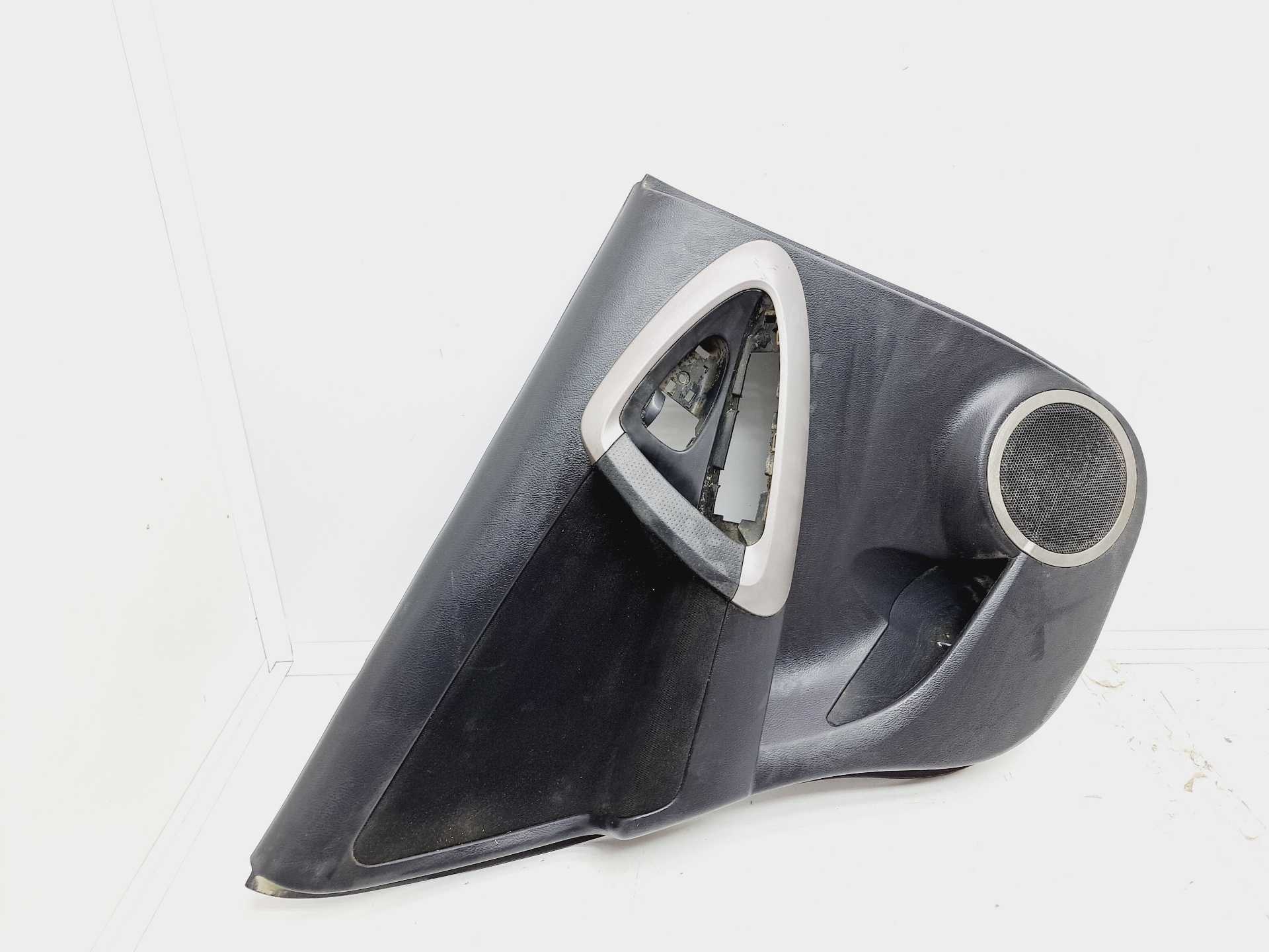 Recambio de guarnecido puerta trasera izquierda para toyota rav 4 (a3) executive referencia OEM IAM   