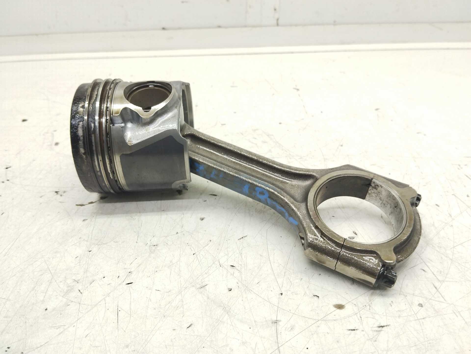 Recambio de piston para hyundai i30 (gd) classic referencia OEM IAM   
