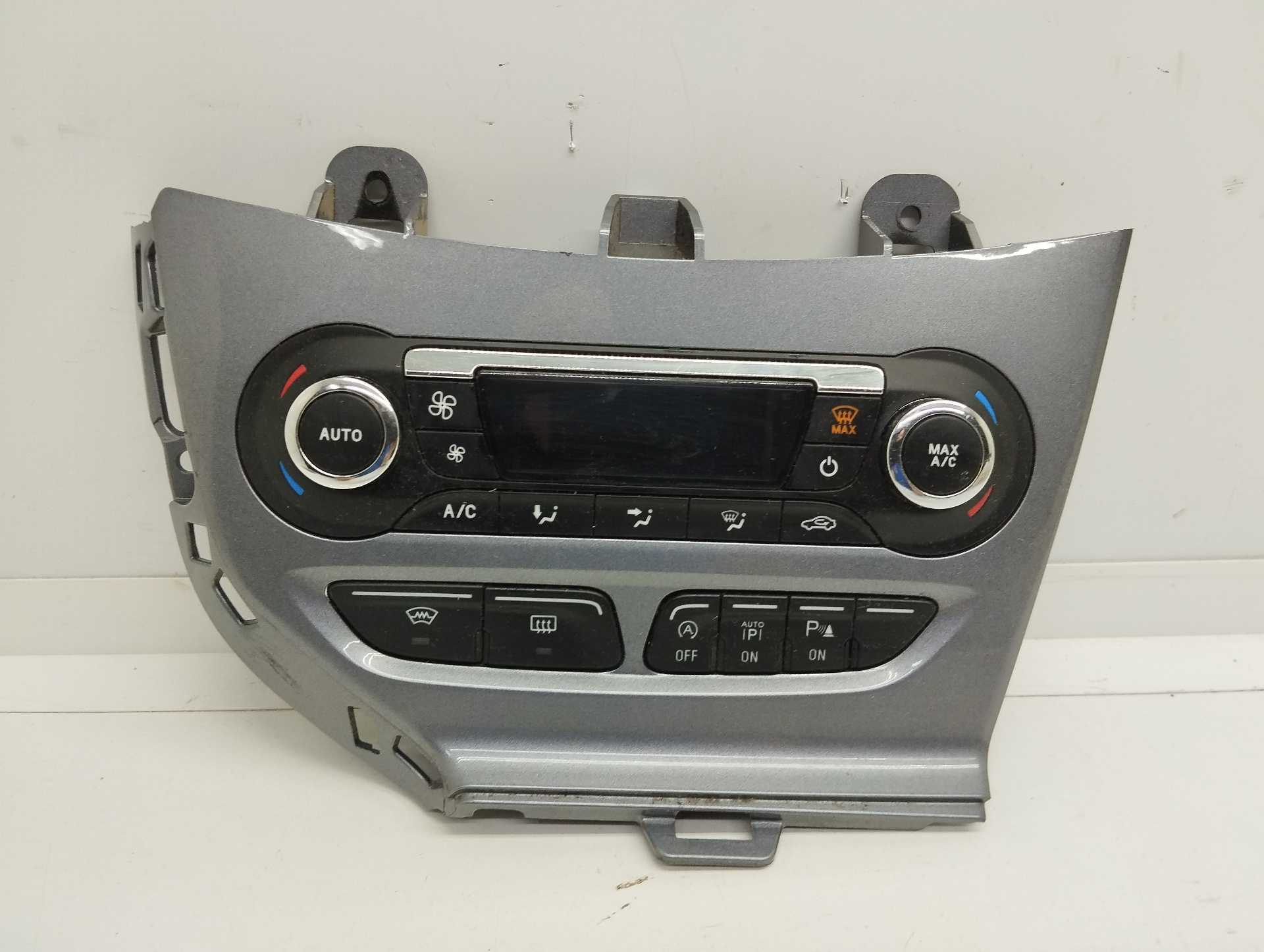 Recambio de mando climatizador para ford focus lim. (cb8) edition referencia OEM IAM BM5T18C612CL  