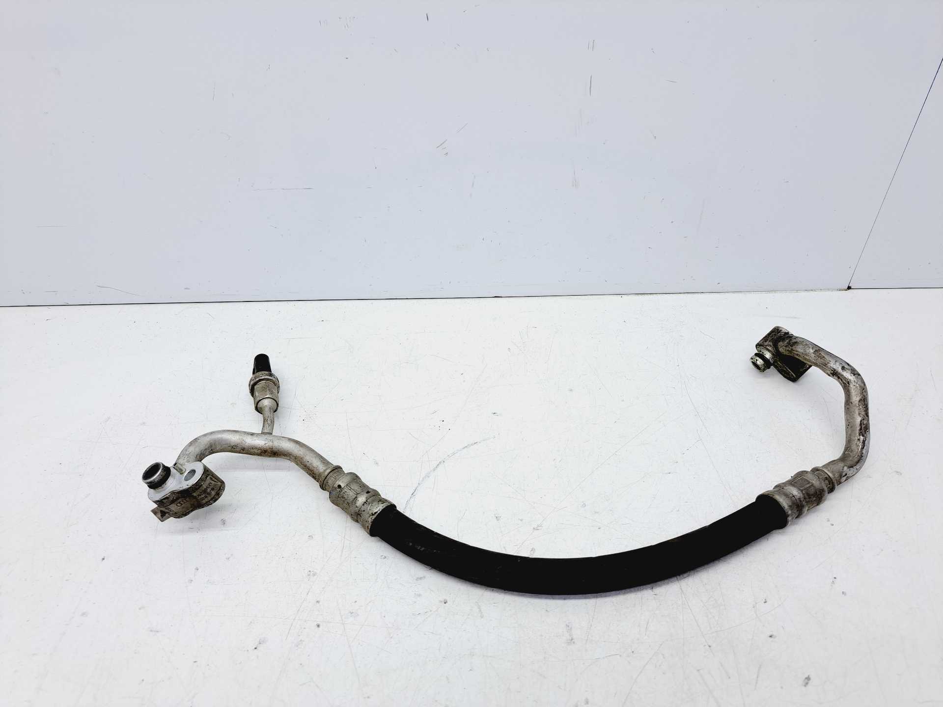 Recambio de tubos aire acondicionado para audi tt (8j3/8j9) 2.0 16v tfsi referencia OEM IAM 8J0820721F M3852601 