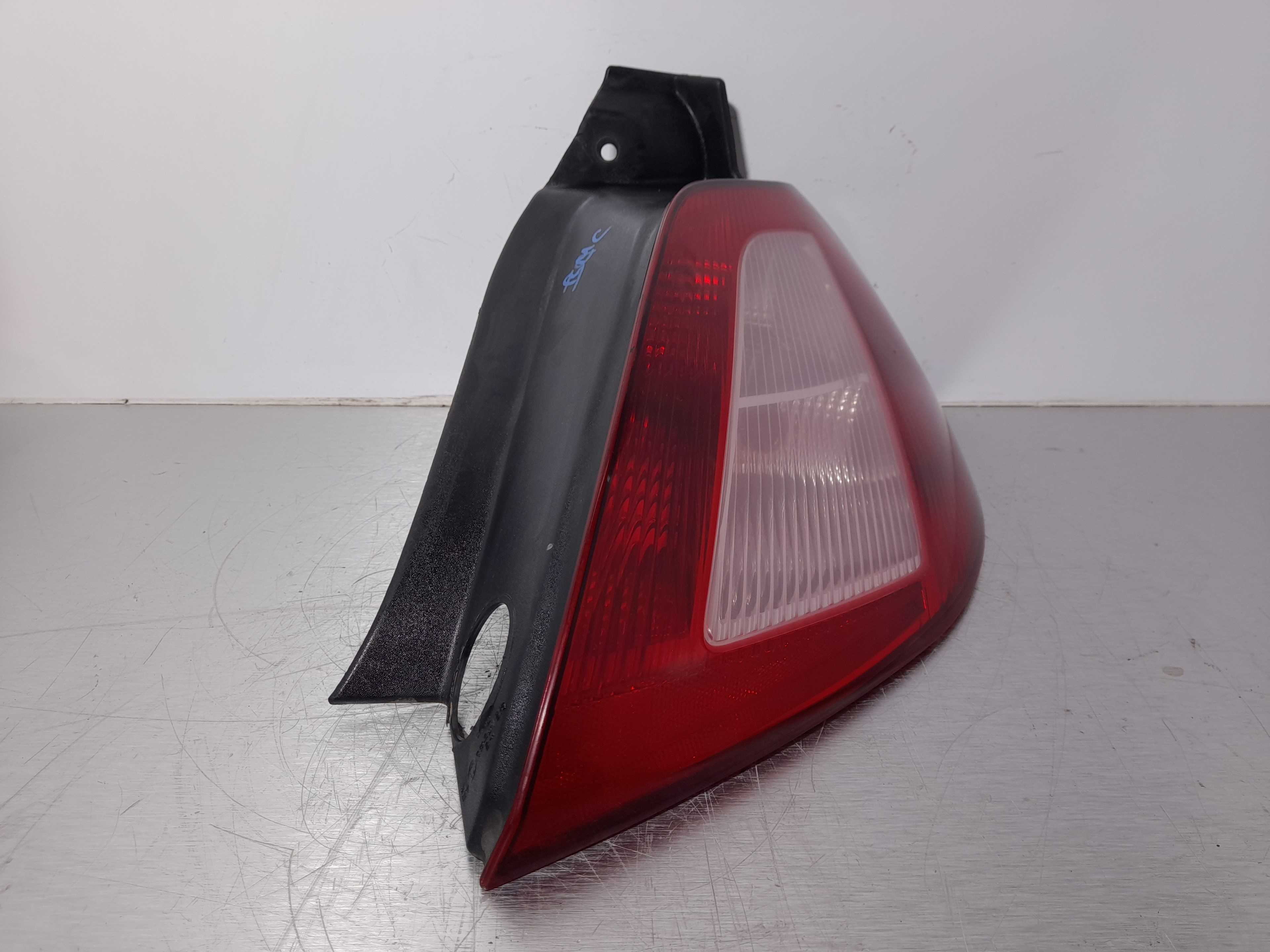 Recambio de piloto trasero derecho para renault megane ii berlina 5p authentique referencia OEM IAM 8200073237  
