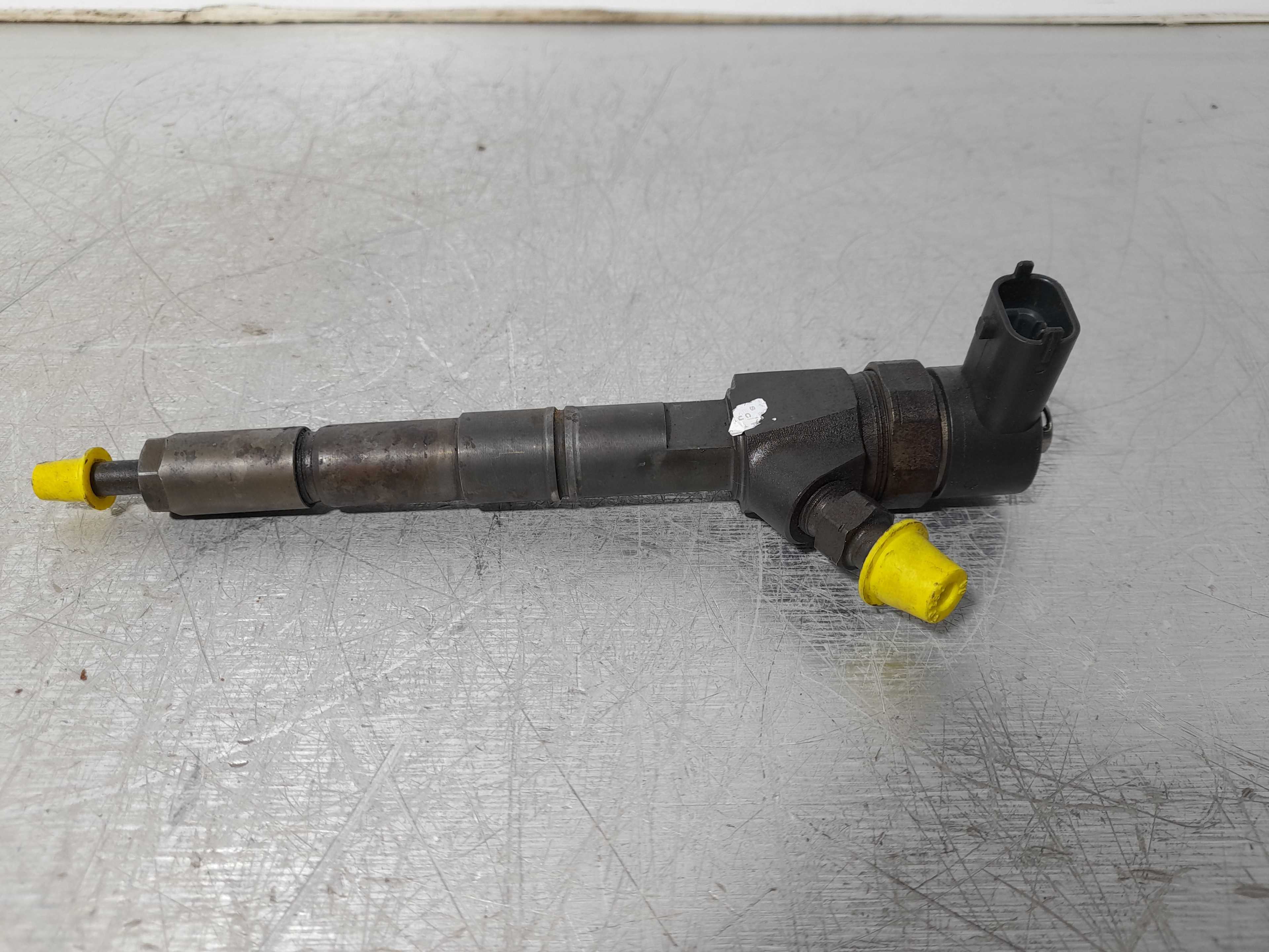 Recambio de inyector para alfa romeo gt (125) 1.9 jtd (m) 16v cat referencia OEM IAM 0445110243 BOSCH 
