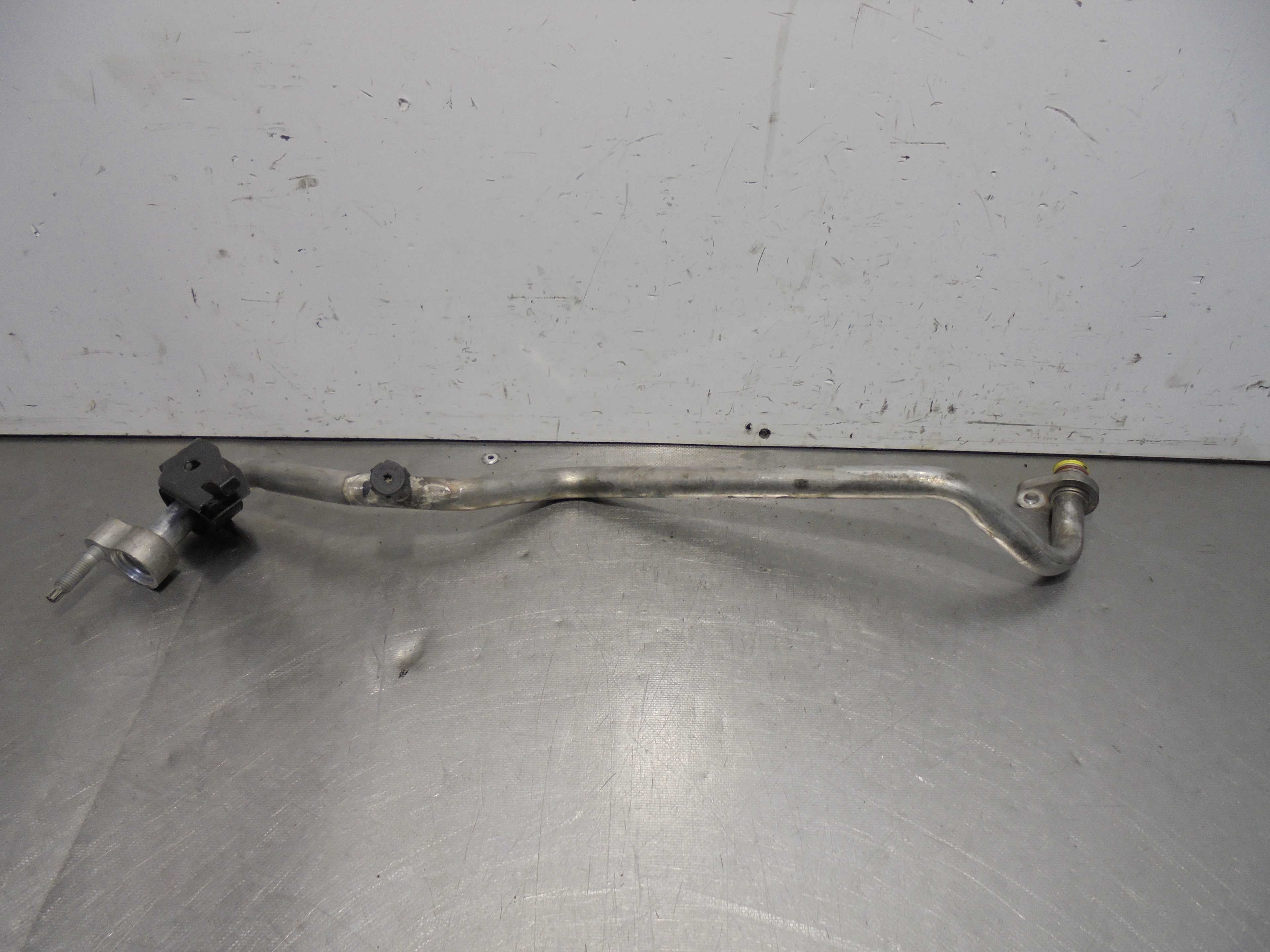 Recambio de tubos aire acondicionado para ford fiesta (cb1) 1.6 tdci cat referencia OEM IAM   