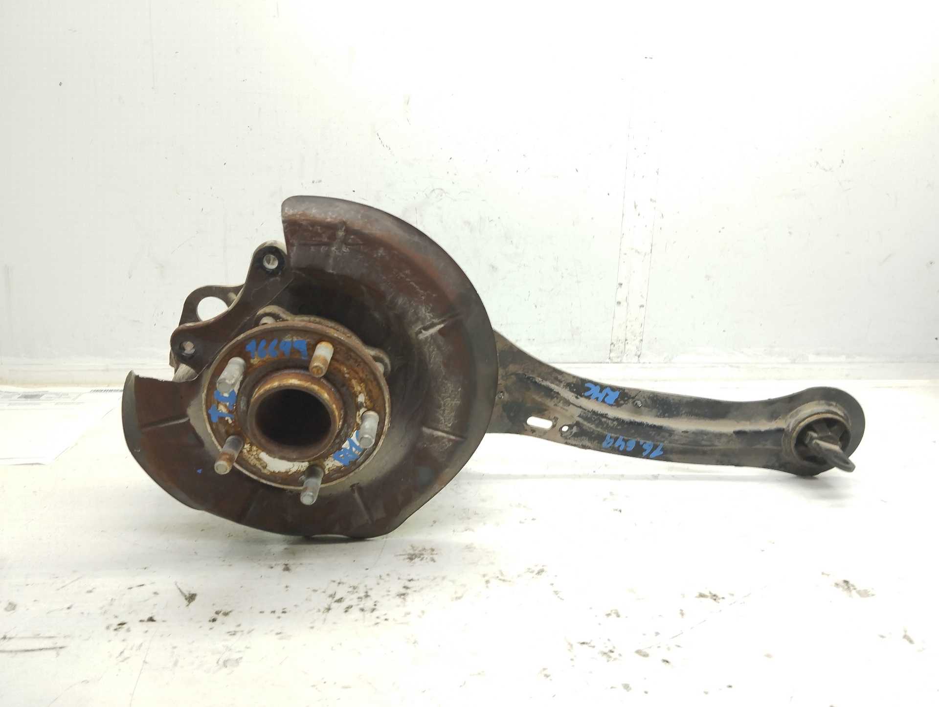 Recambio de mangueta trasera derecha para ford focus lim. (cb8) edition referencia OEM IAM   