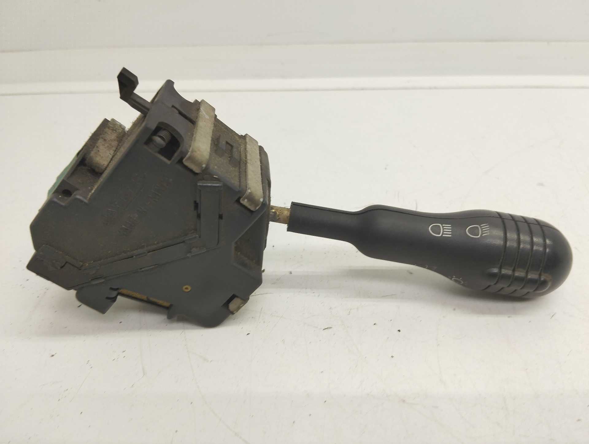 Recambio de mando luces para renault twingo (co6) referencia OEM IAM 34361001  