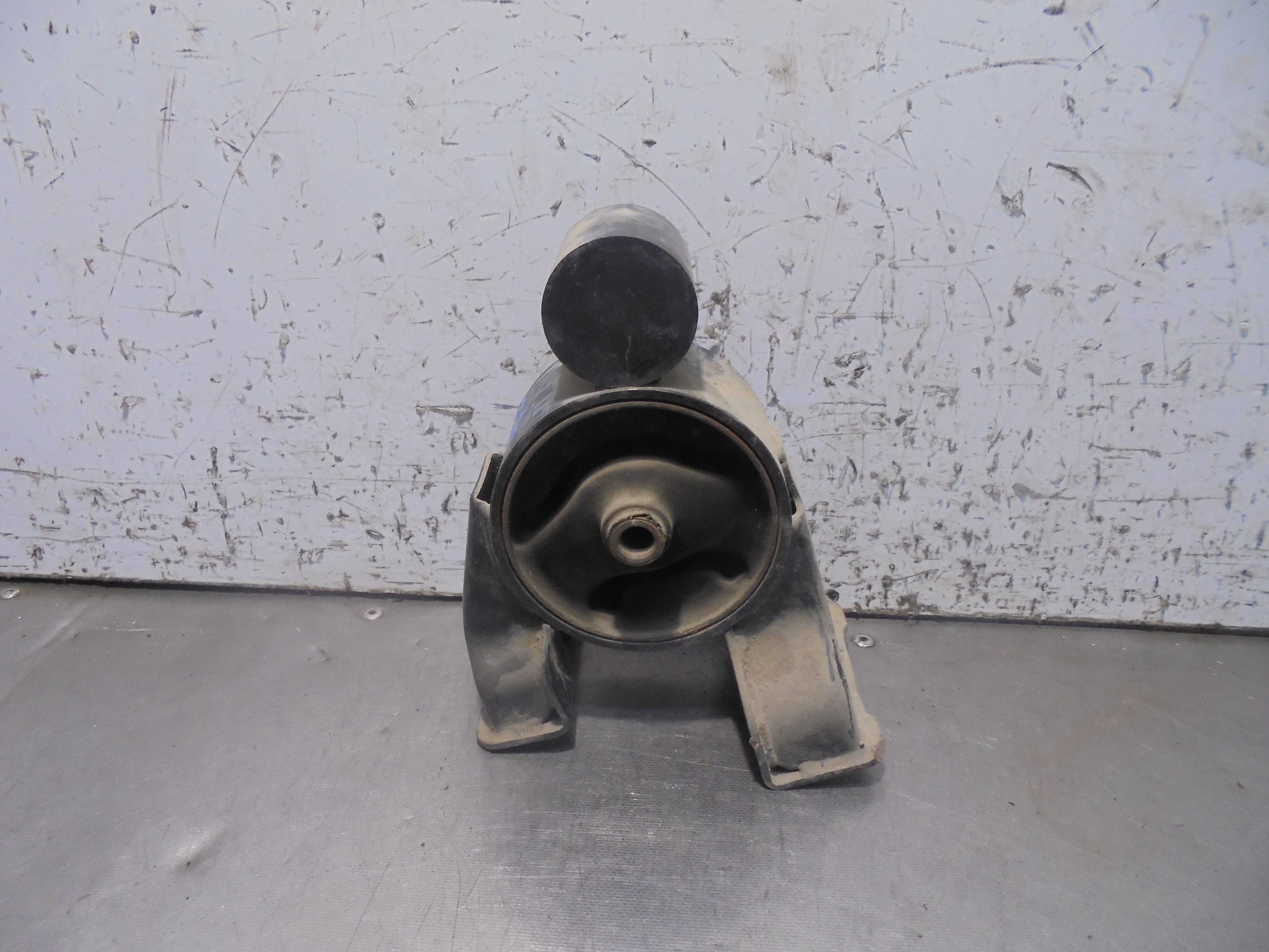 Recambio de soporte motor para kia cee´d sporty wagon referencia OEM IAM   