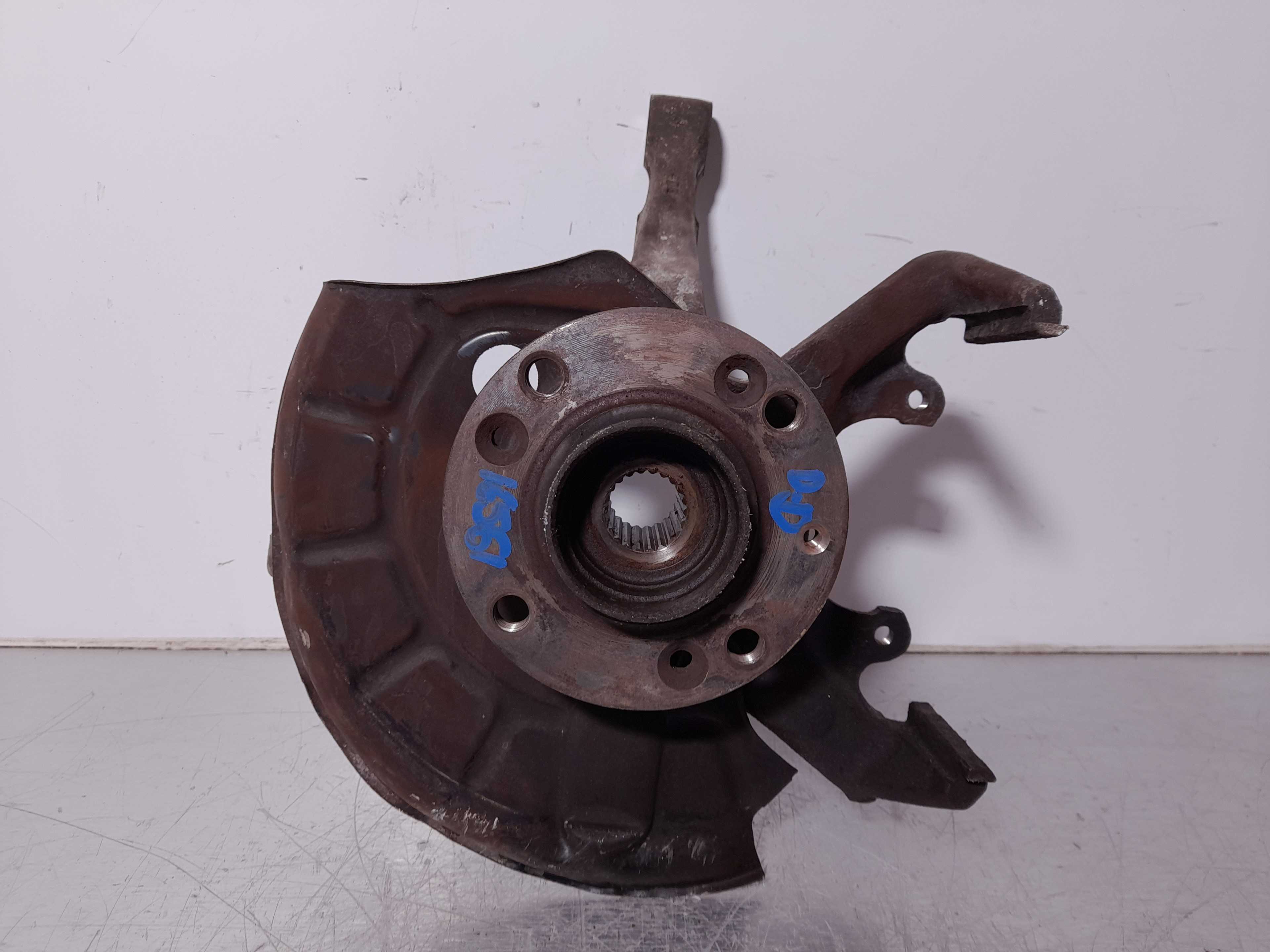 Recambio de mangueta delantera derecha para seat ibiza (6k1) select referencia OEM IAM   