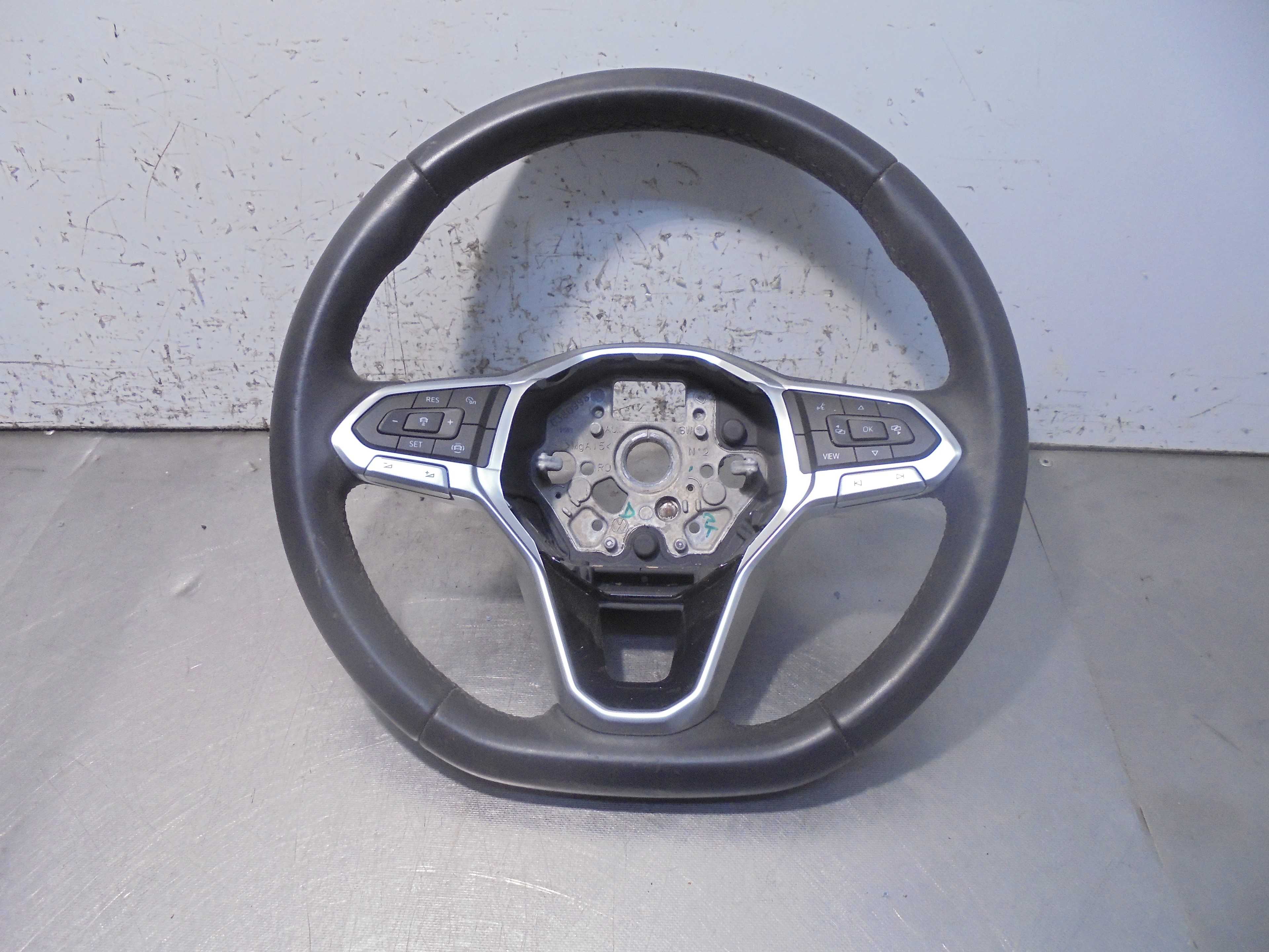 Recambio de volante para volkswagen t-cross advance referencia OEM IAM 2GM419089  