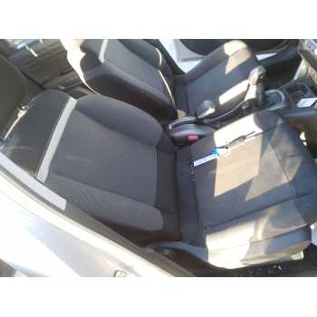 ASIENTO DELANTERO DERECHO 
