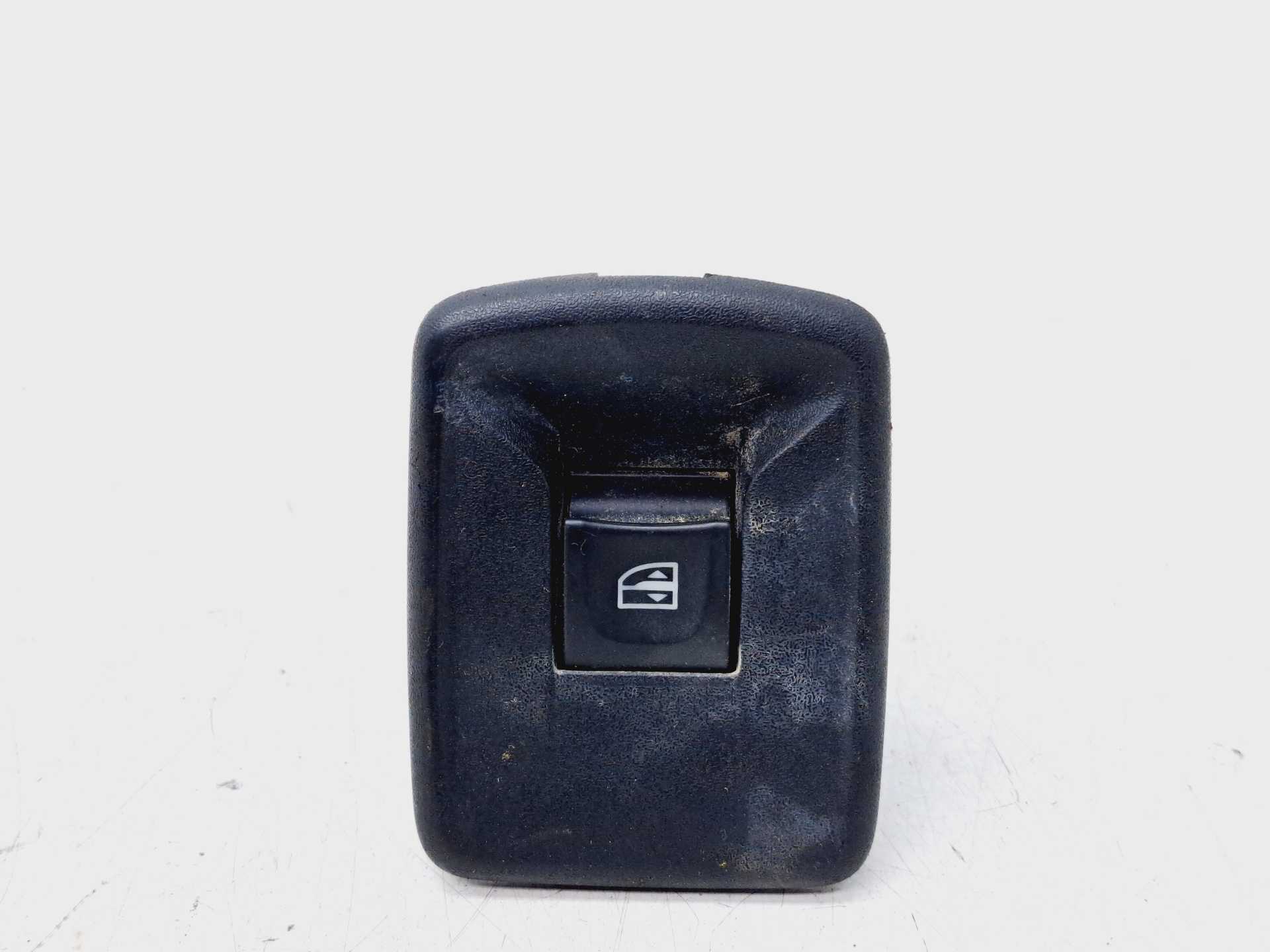 Recambio de mando elevalunas delantero derecho para renault kangoo expression referencia OEM IAM   