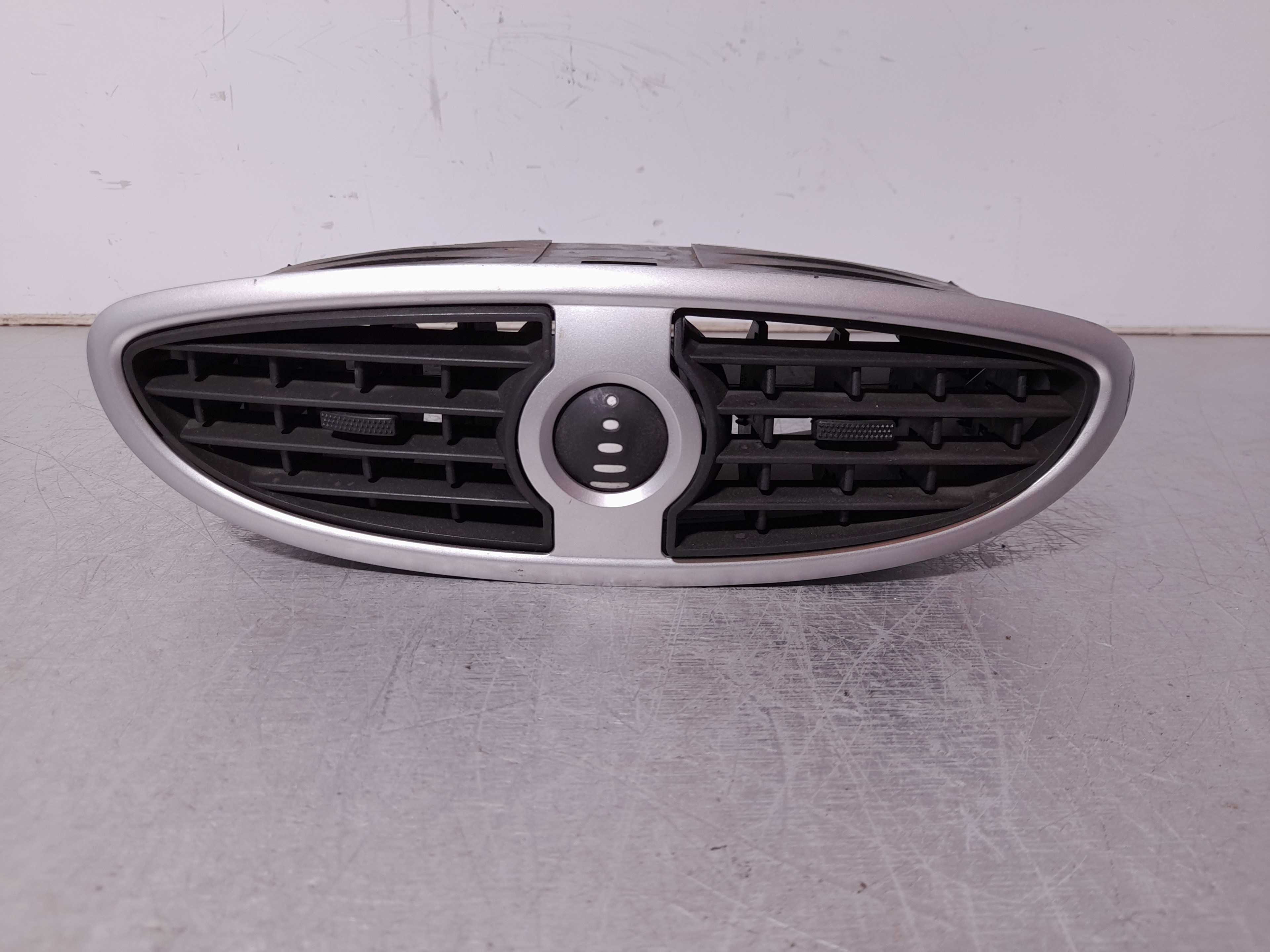 Recambio de aireador central para renault clio iii 1.2 16v referencia OEM IAM   