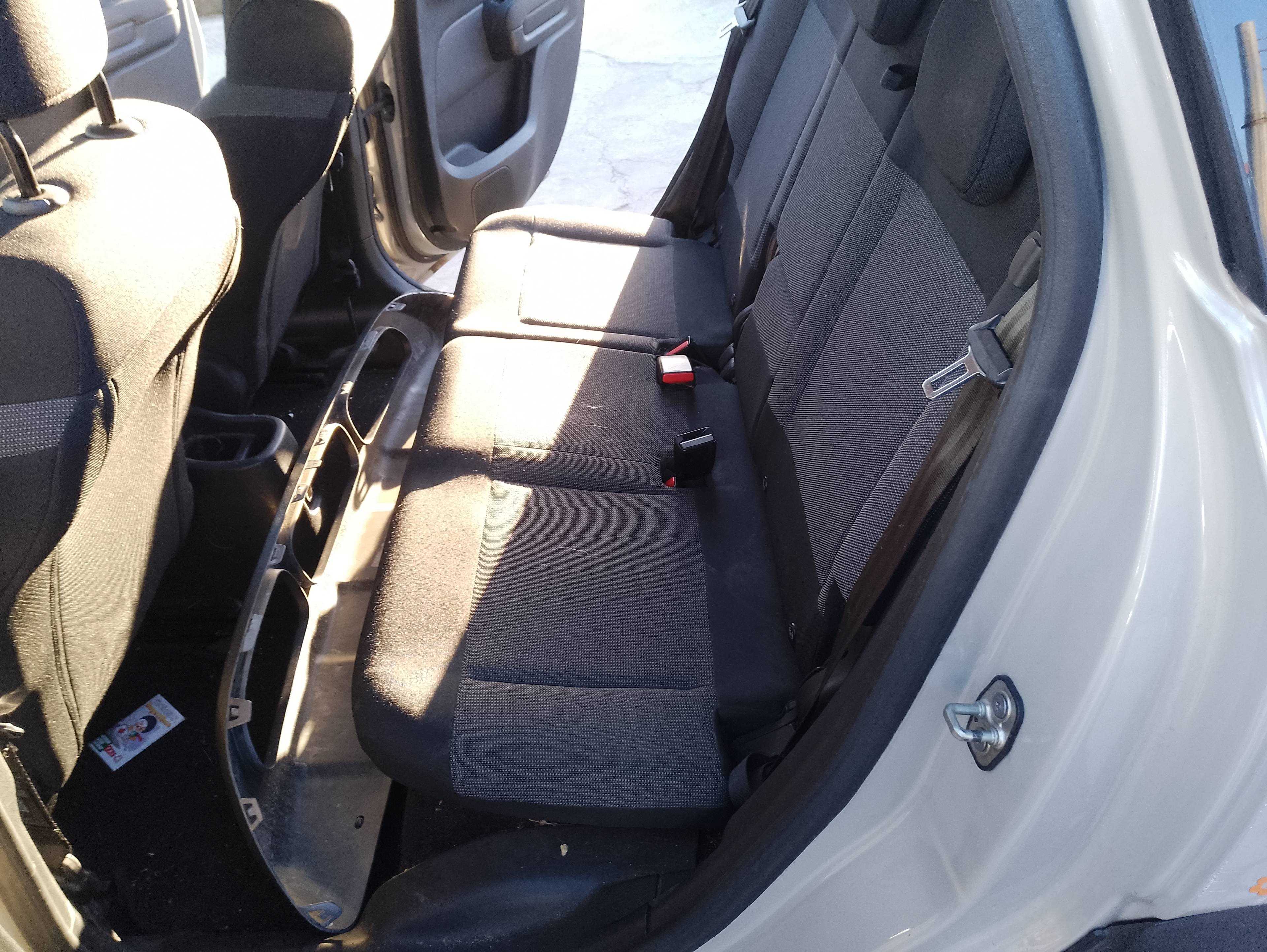 Recambio de asientos traseros para citroën c3 aircross rip curl referencia OEM IAM   