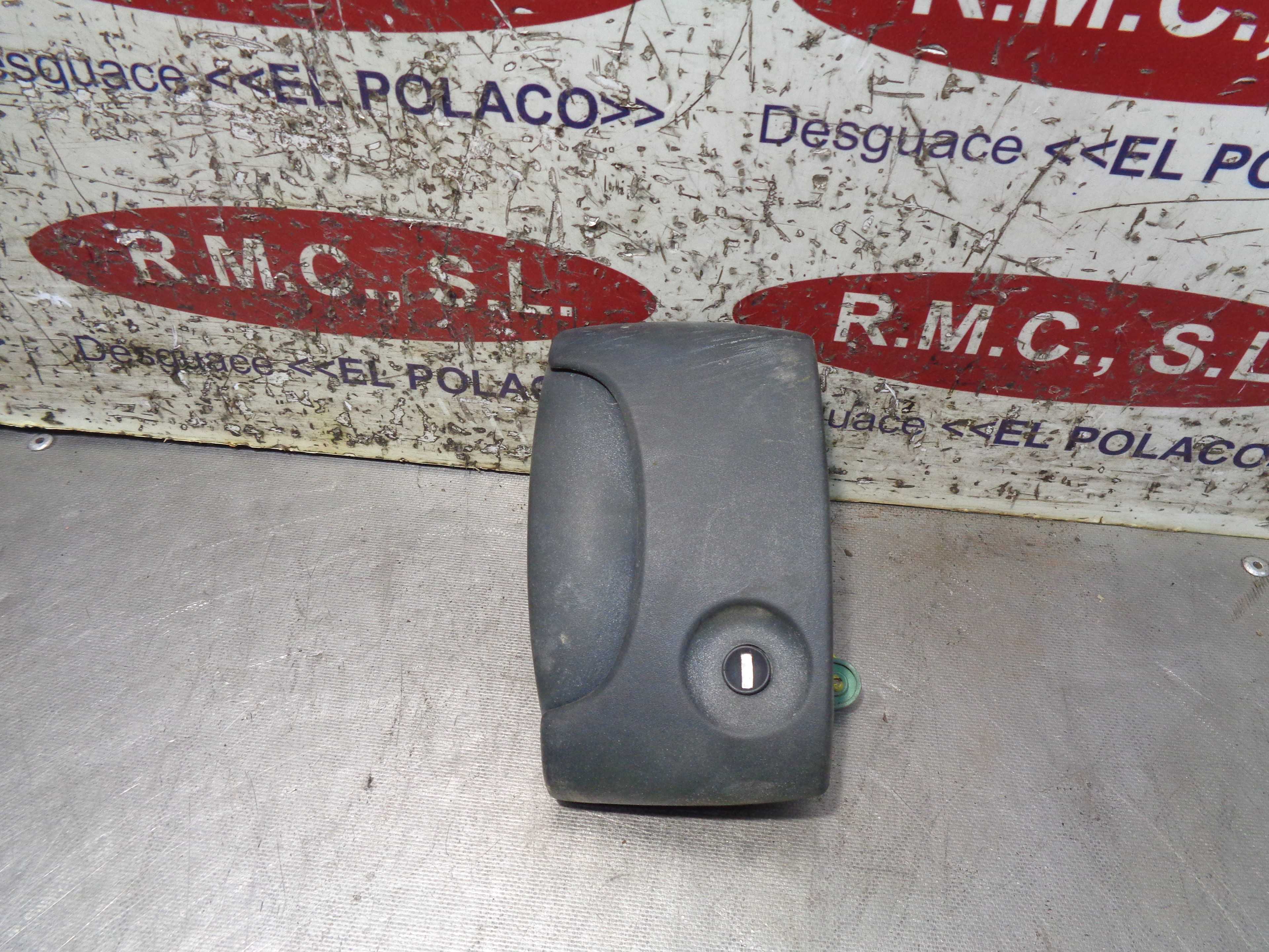 Recambio de maneta exterior lateral derecha para renault kangoo (f/kc0) alize referencia OEM IAM 7700303504  