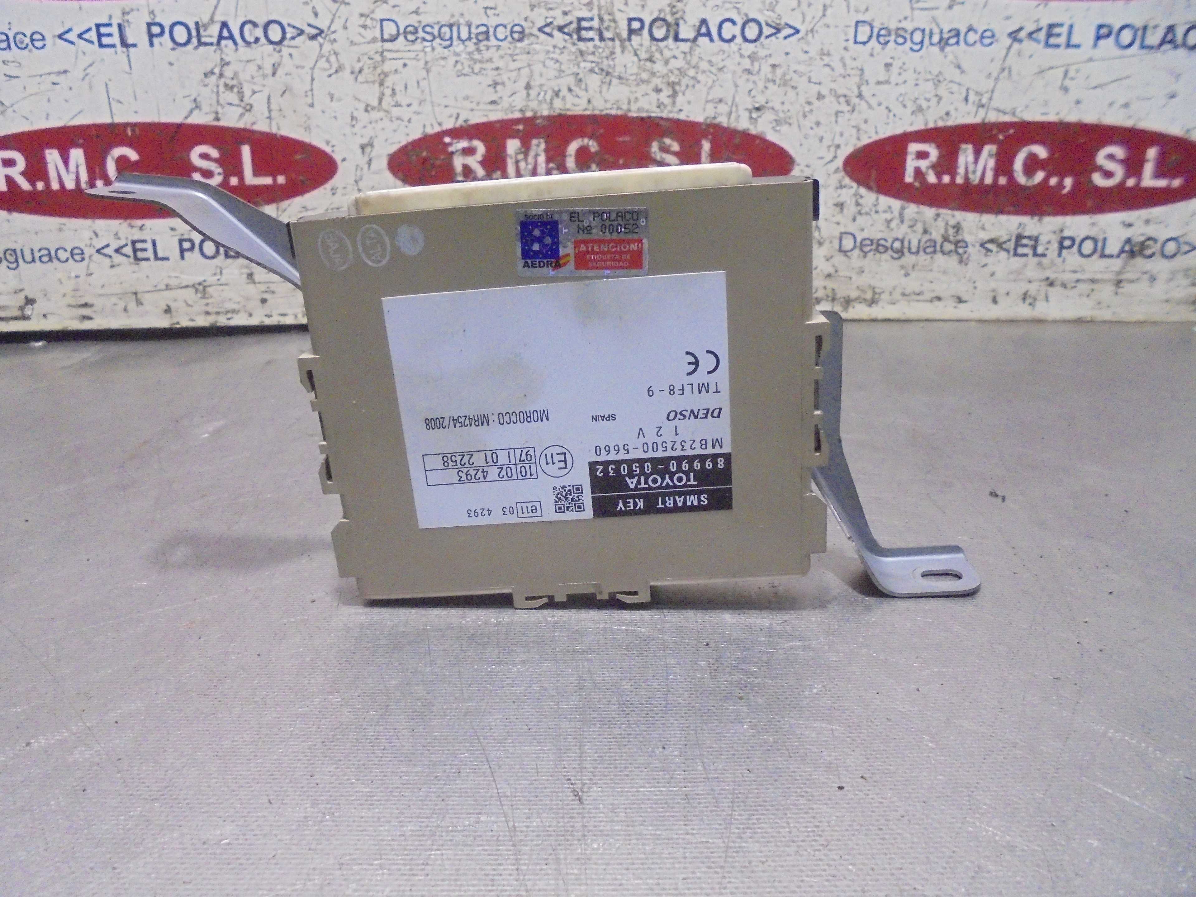 Recambio de centralita inmovilizador para toyota avensis cross sport (t27) active referencia OEM IAM 8999005032  