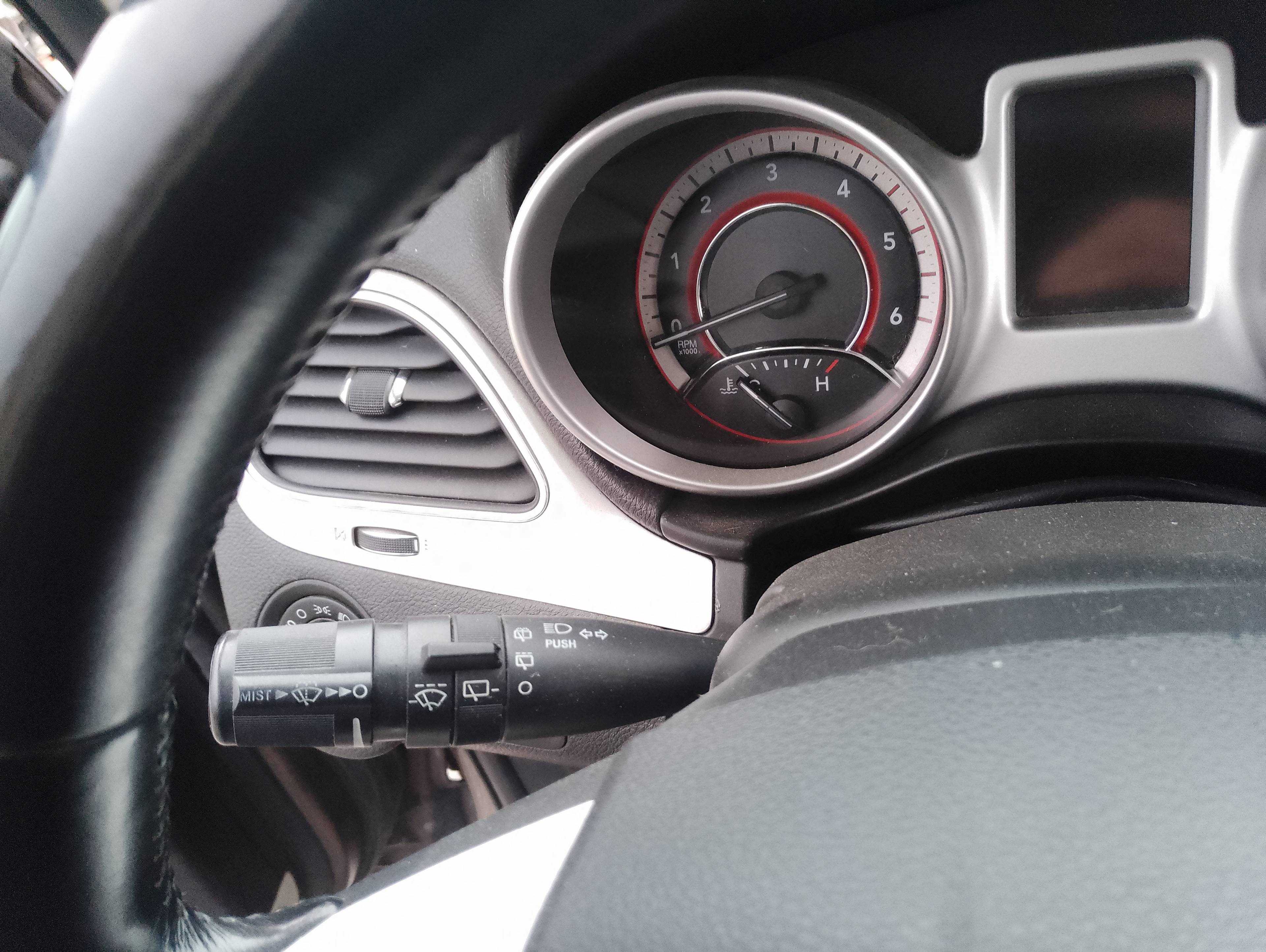 Recambio de mando limpia para fiat freemont (345) urban referencia OEM IAM   