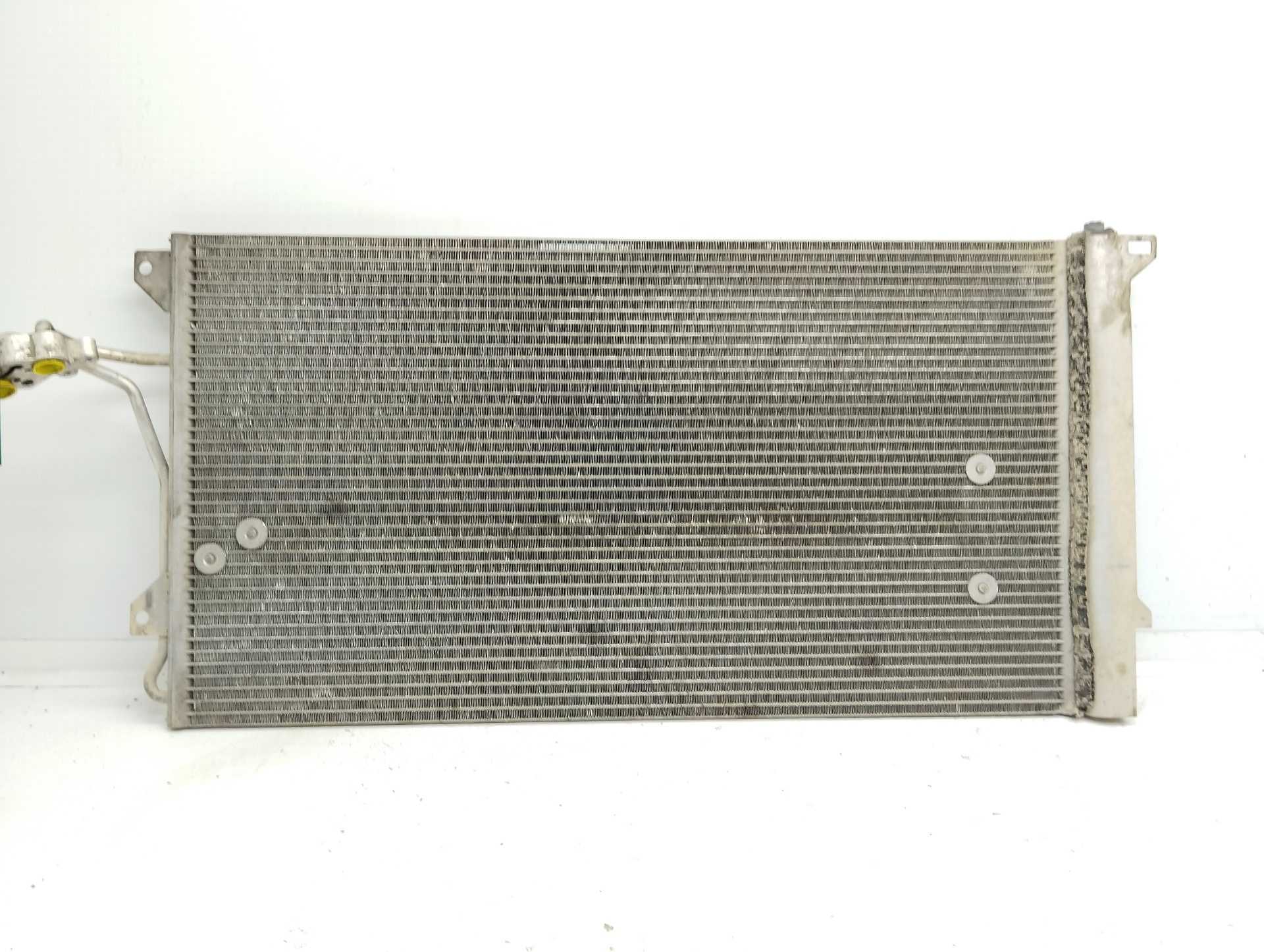 Recambio de condensador / radiador aire acondicionado para volkswagen touareg (7la) tdi v6 referencia OEM IAM 7L0820411F  