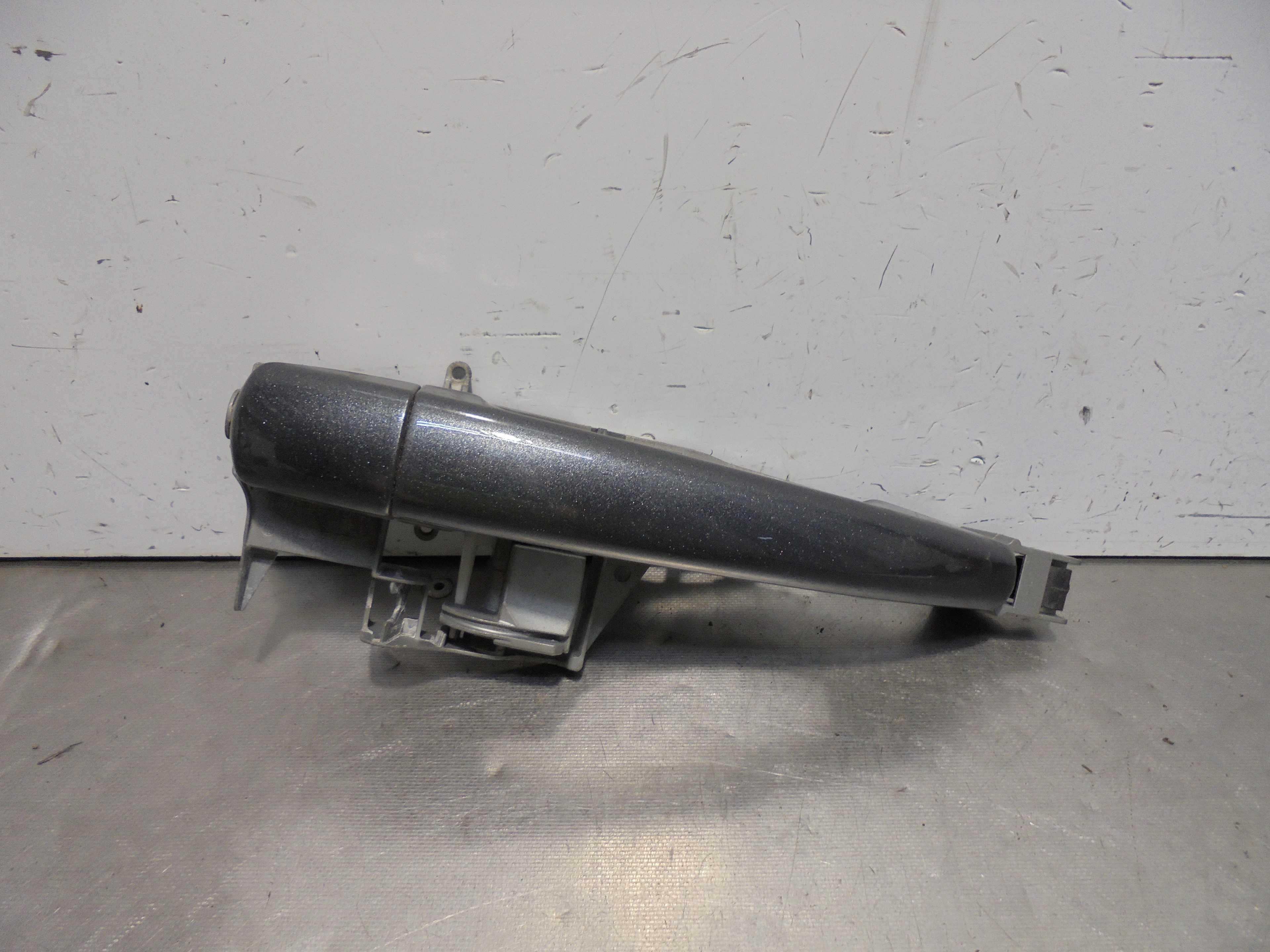 Recambio de maneta exterior trasera izquierda para peugeot 5008 1.6 hdi fap referencia OEM IAM 9684560080  