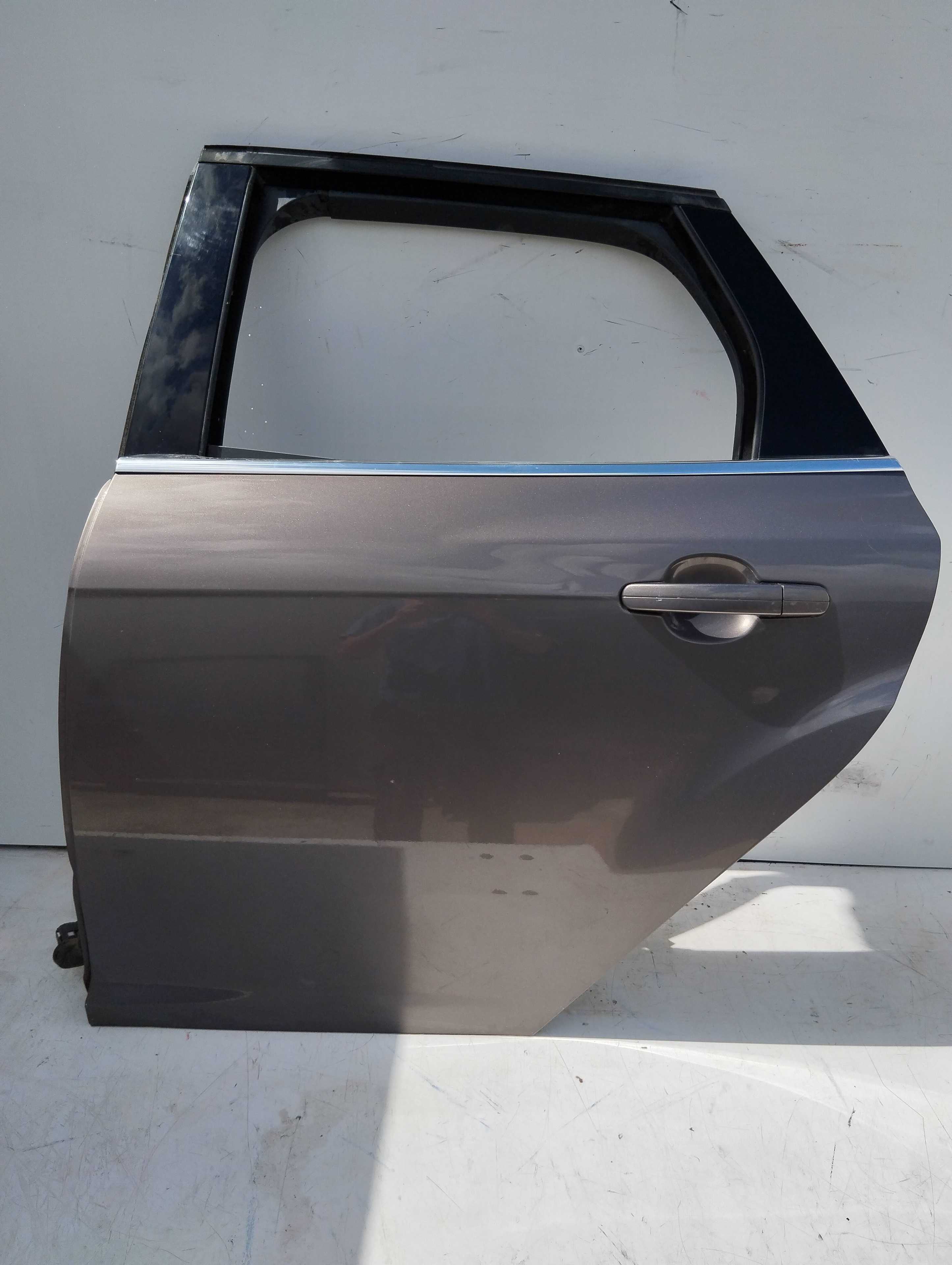 Recambio de puerta trasera izquierda para ford focus lim. (cb8) edition referencia OEM IAM   